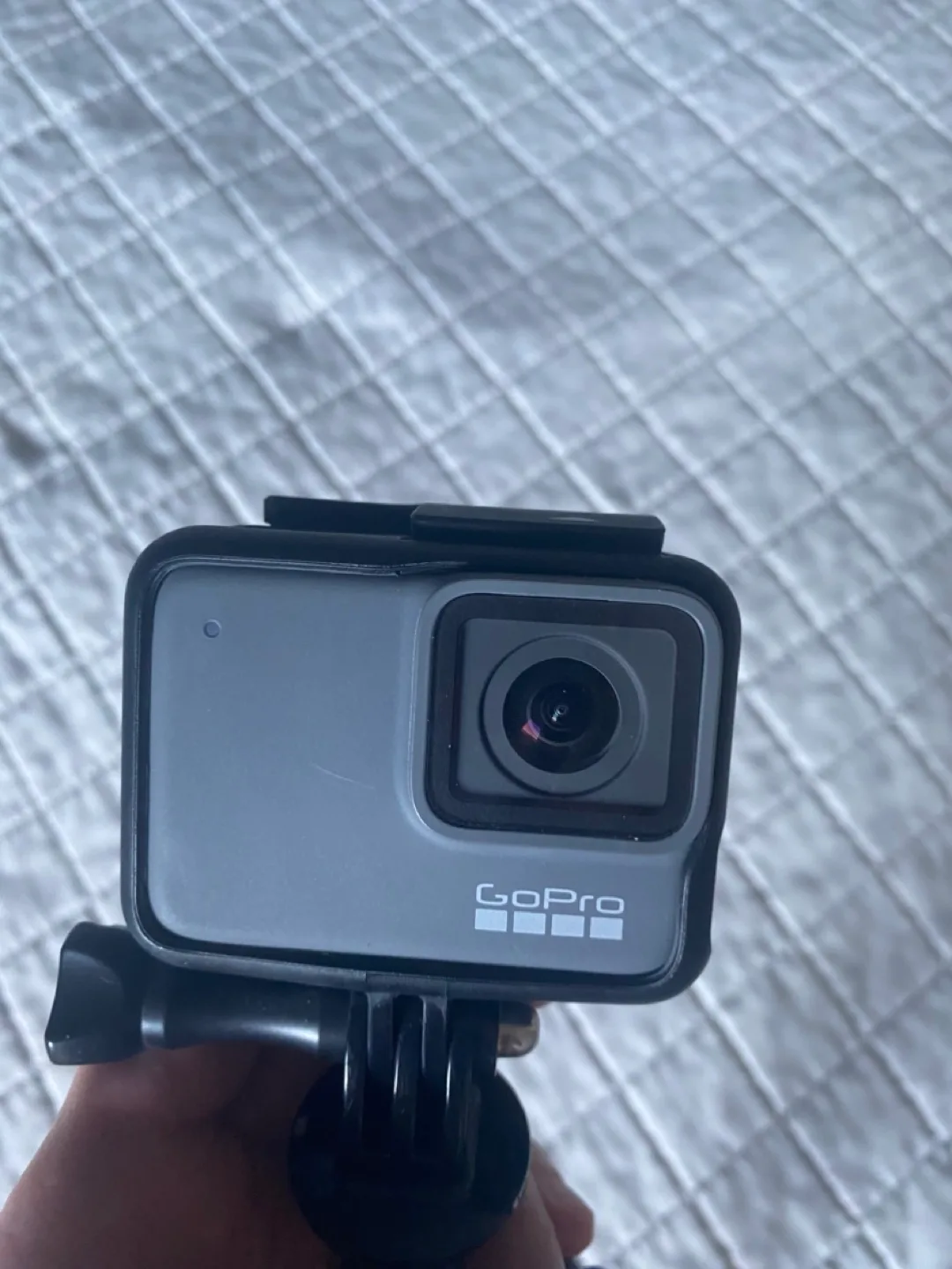 GoPro 5  Action Camera with Tripod image indicator(3)