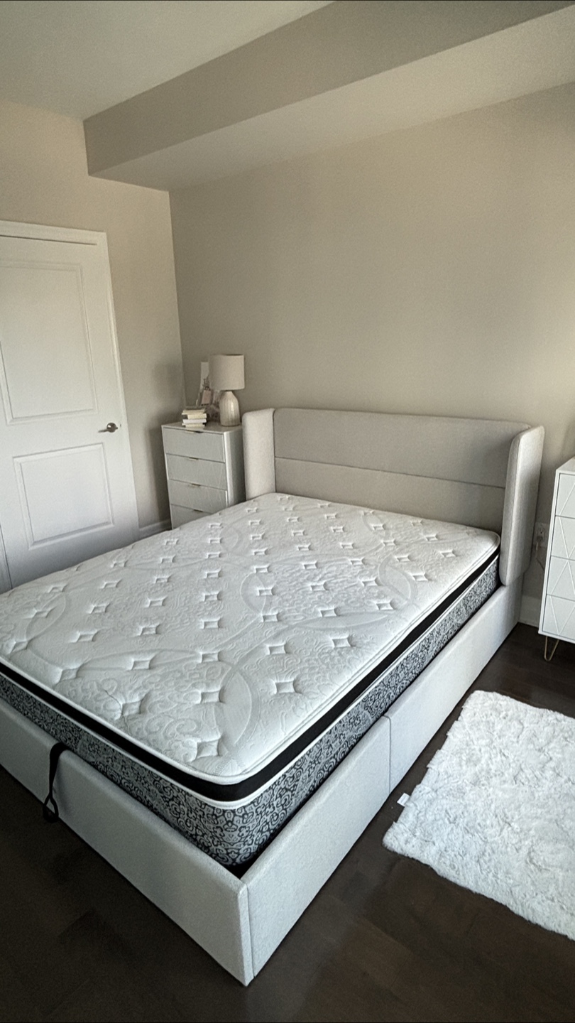Upholstered Storage Bed Frame - Queen Size - photo 2
