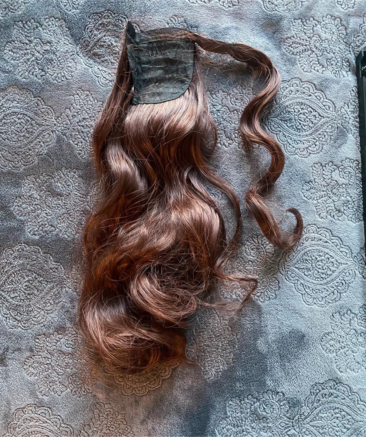 New 18 in wrap around wavy ponytail, chestnut brown image indicator(2)