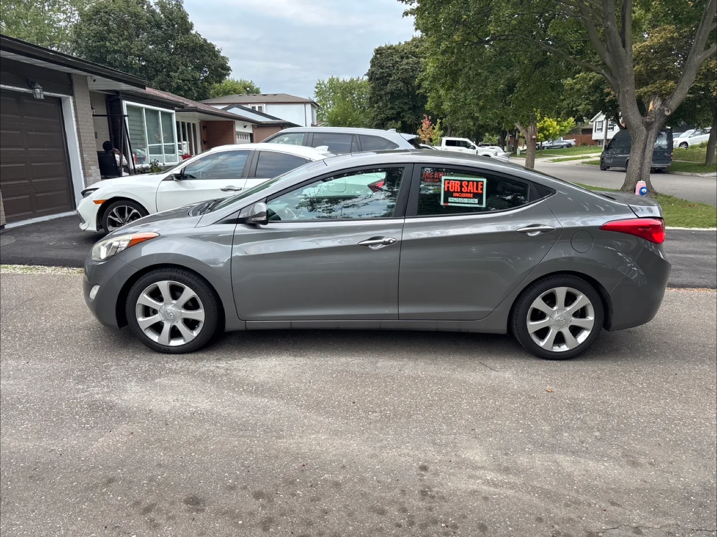 2013 Hyundai Elantra Limited thumbnail