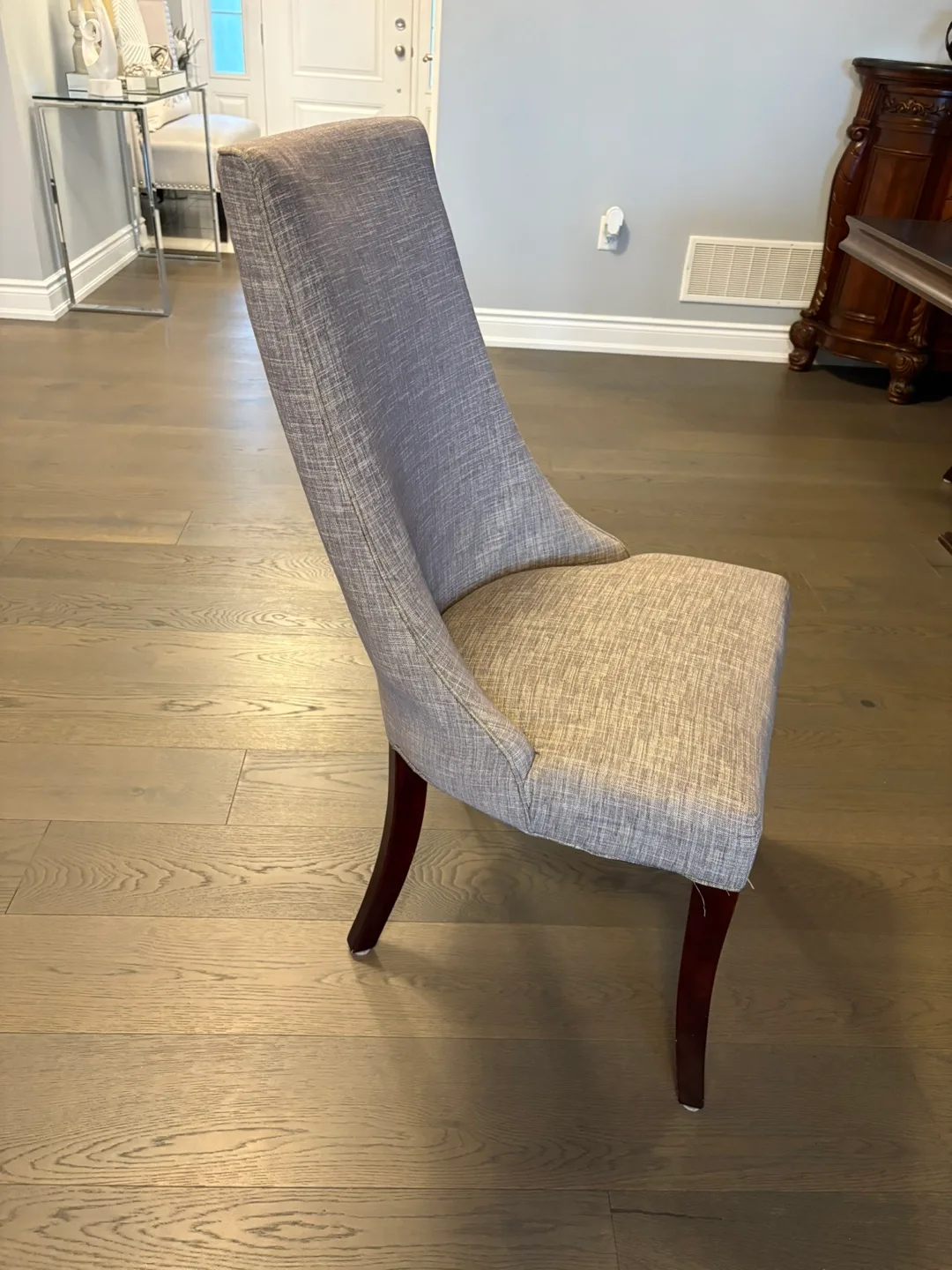 4 Urban Barn Dining Chairs ret $2100 table not for sale image indicator(4)