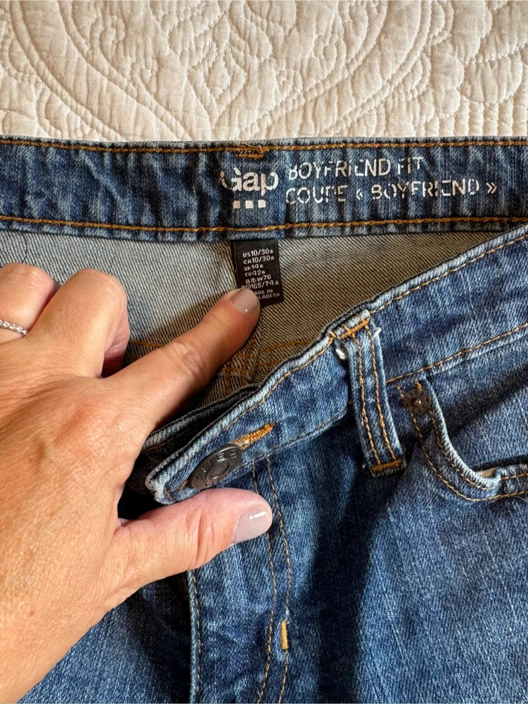 Gap Boyfriend Fit Jeans - Size 10/30 image indicator(4)