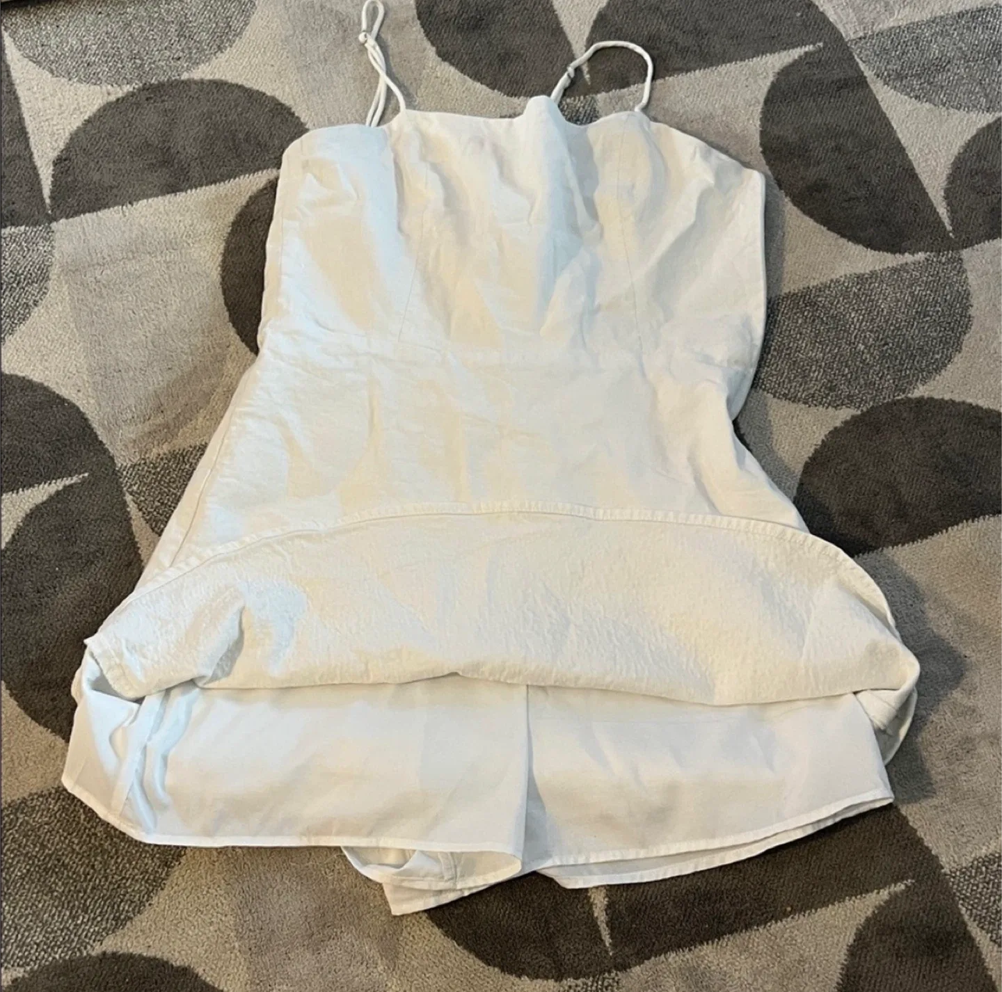 White Sundress image indicator(2)