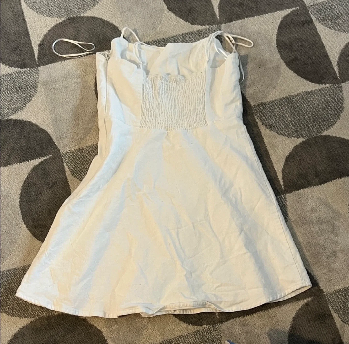 White Sundress image indicator(3)