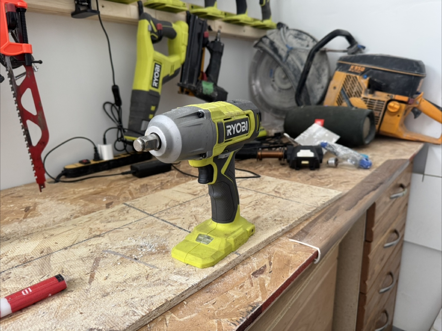 Ryobi PCL265 18V Impact Wrench - photo 2