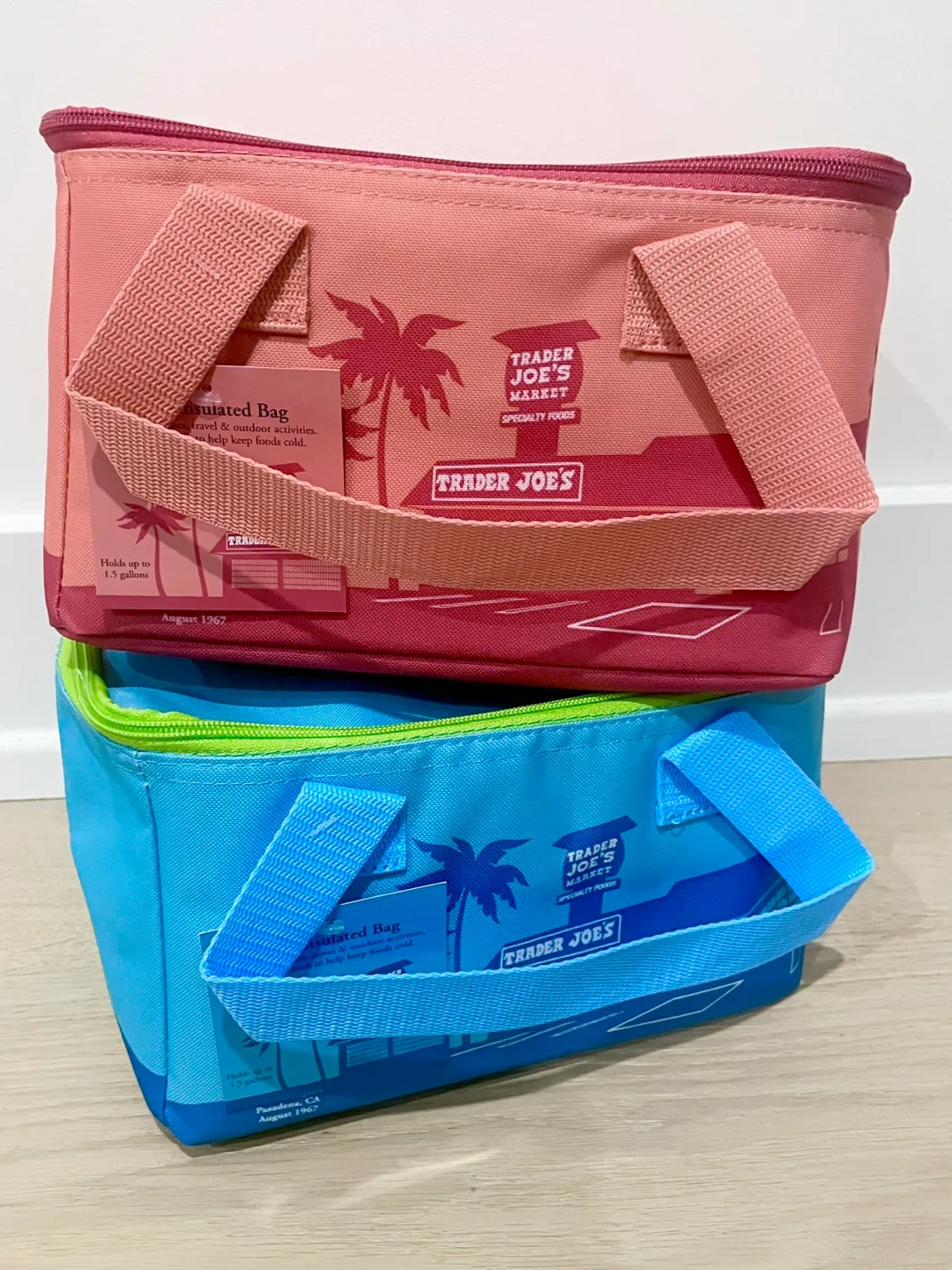 Limited Edition! Trader Joe’s Insulated Bag Set: Peach & Blue image indicator(2)