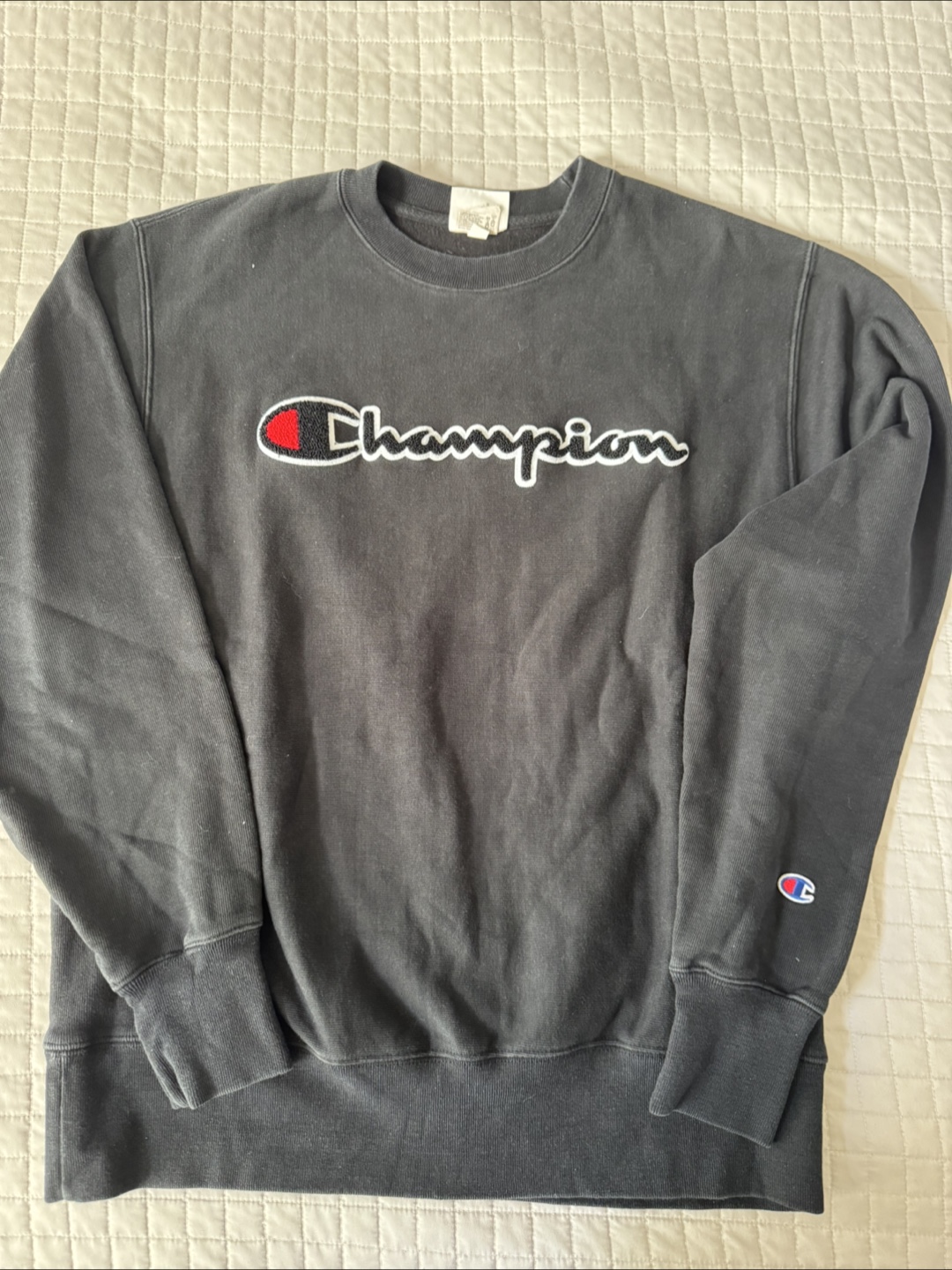 Champion Reverse Weave Crewneck - Size Medium