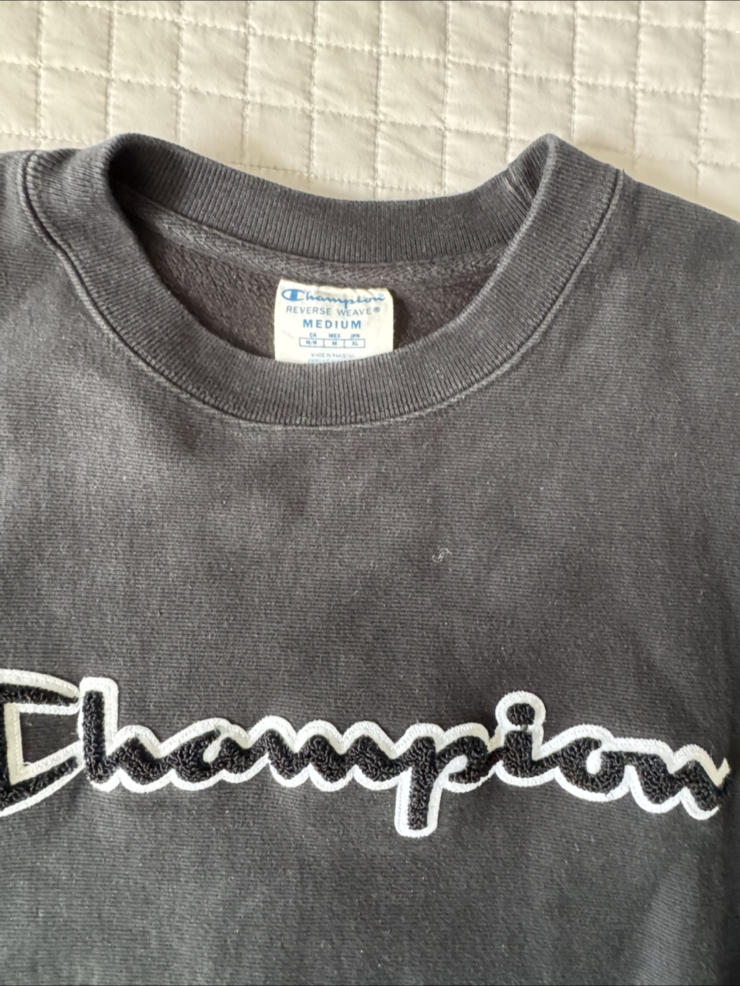 Champion Reverse Weave Crewneck - Size Medium - photo 5