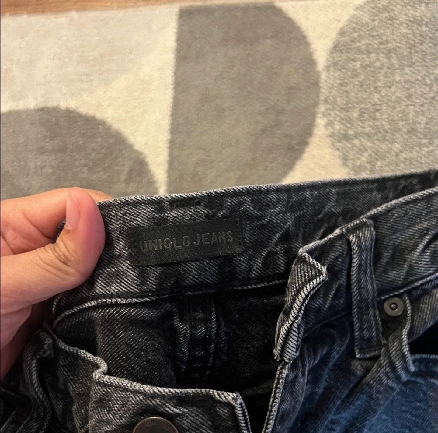 Uniqlo Jeans, Black, Size 24x31 image indicator(2)