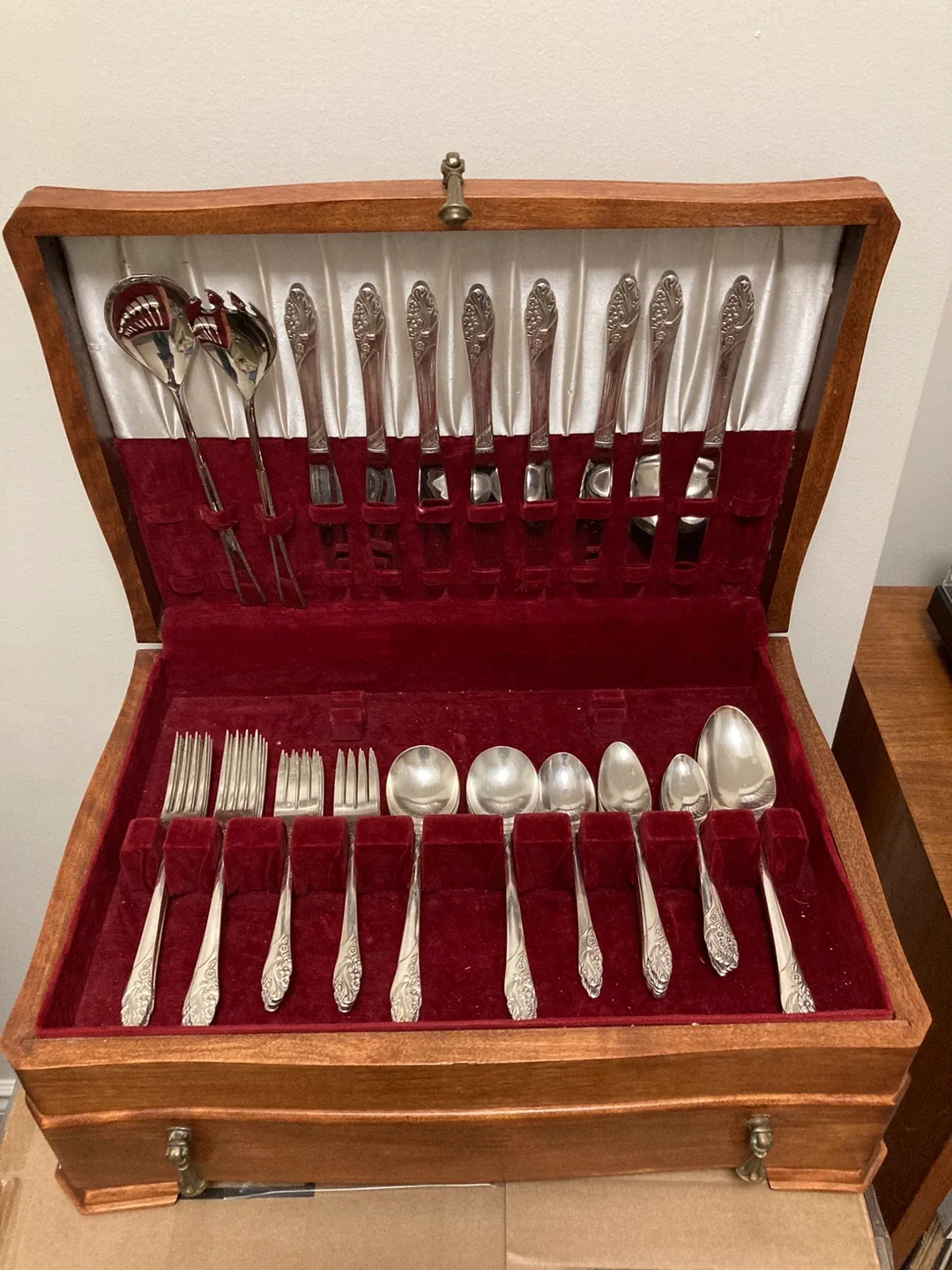 Vintage Silverware Set in Wooden Box thumbnail