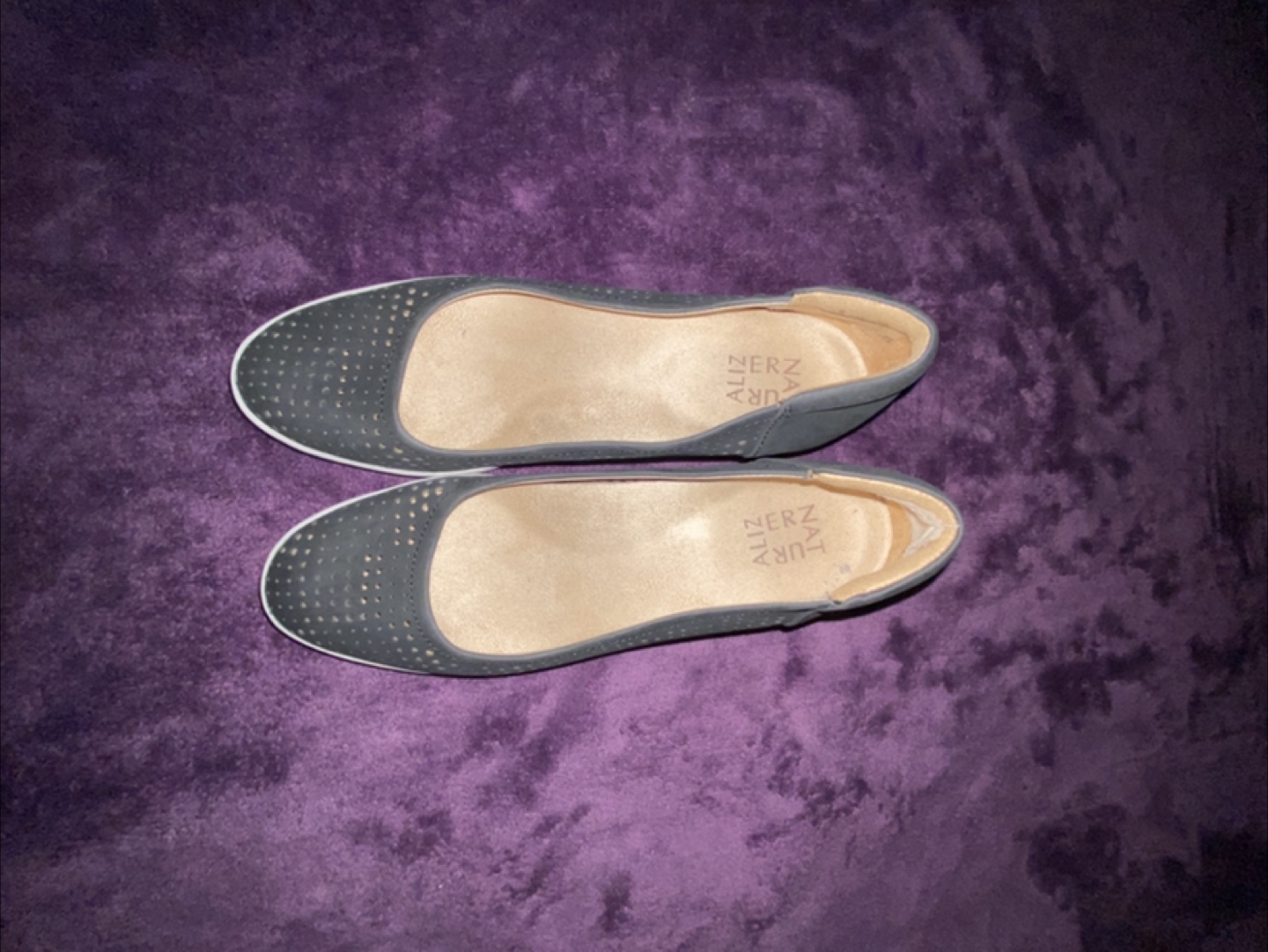 2 pairs of wedges