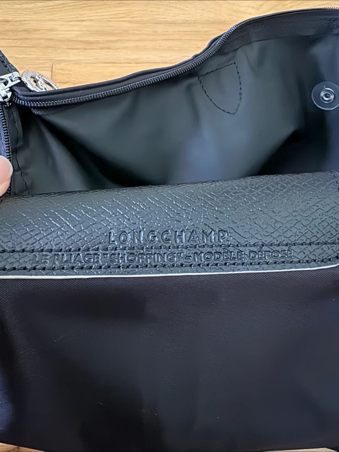 Longchamp Paris Tote Bag - black image indicator(6)