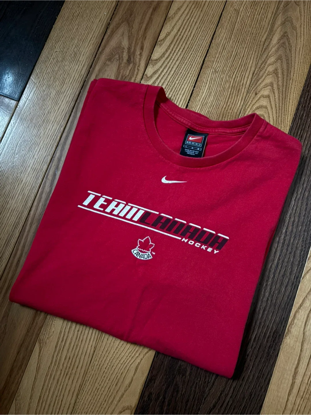Vintage Nike Team Canada Hockey tee L y2k 90s leafs jays raptors thumbnail