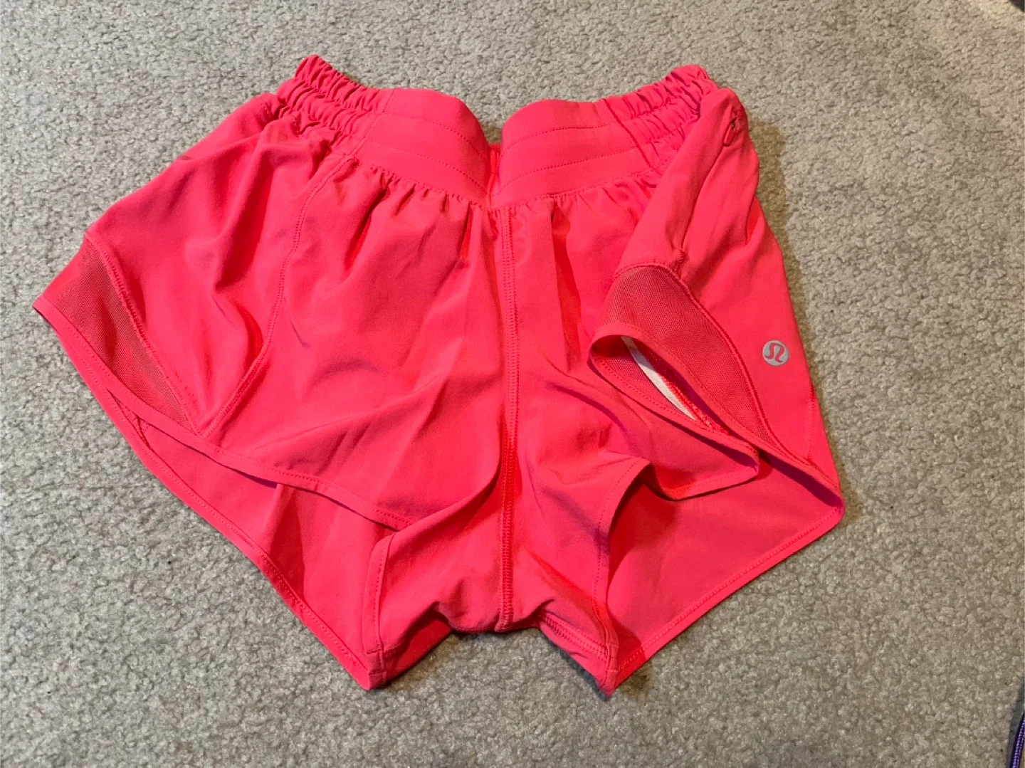 Lululemon Shorts Size 4 image indicator(3)