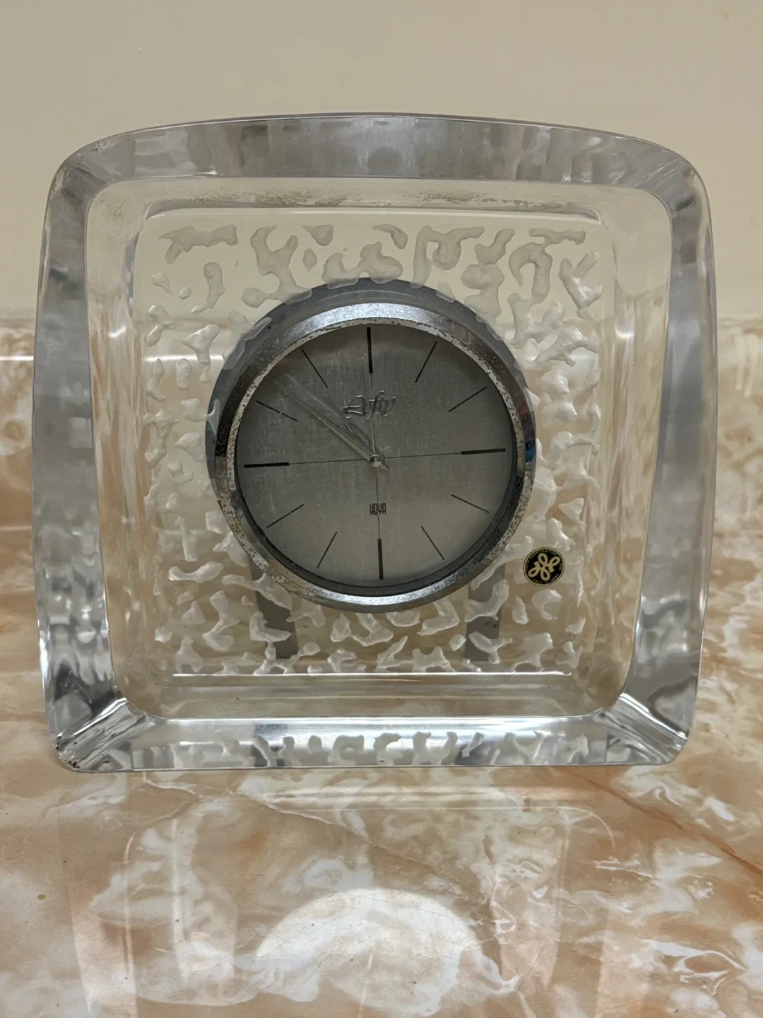 Vintage Hoya Lofty Crystal Clock thumbnail