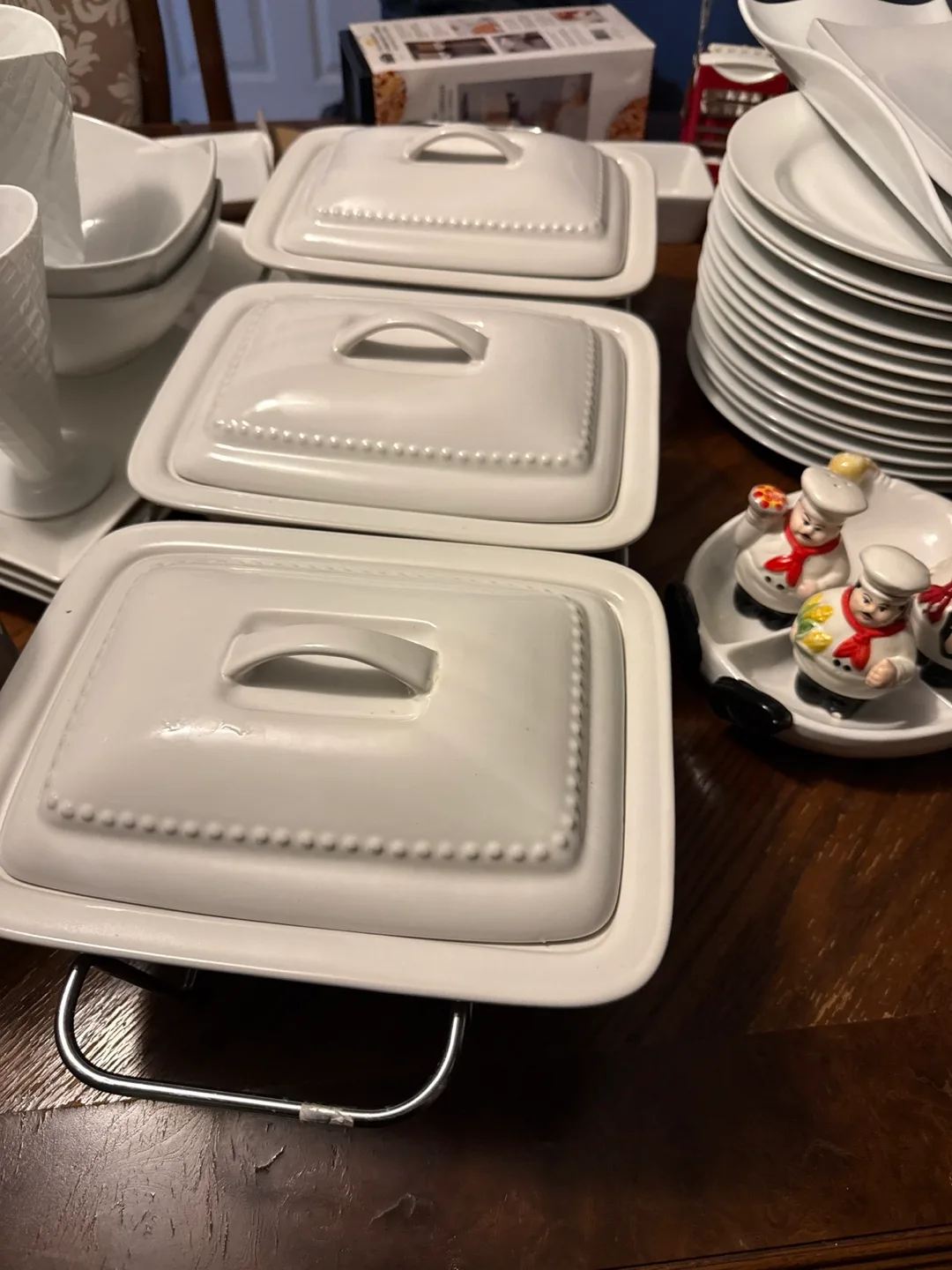 White Ceramic Serving Dishes with Lids thumbnail