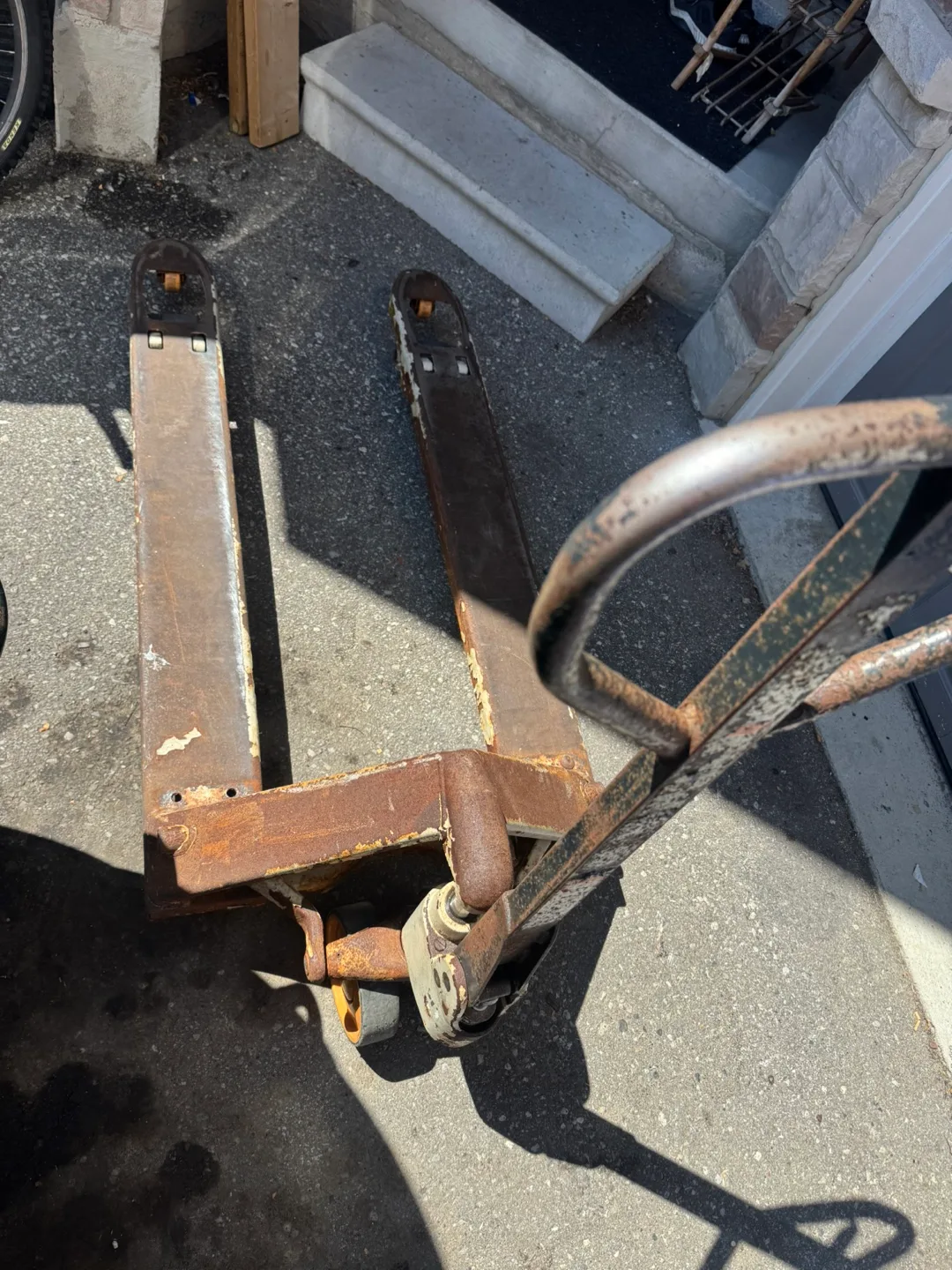 Used Pallet Jack - Heavy Duty image indicator(3)