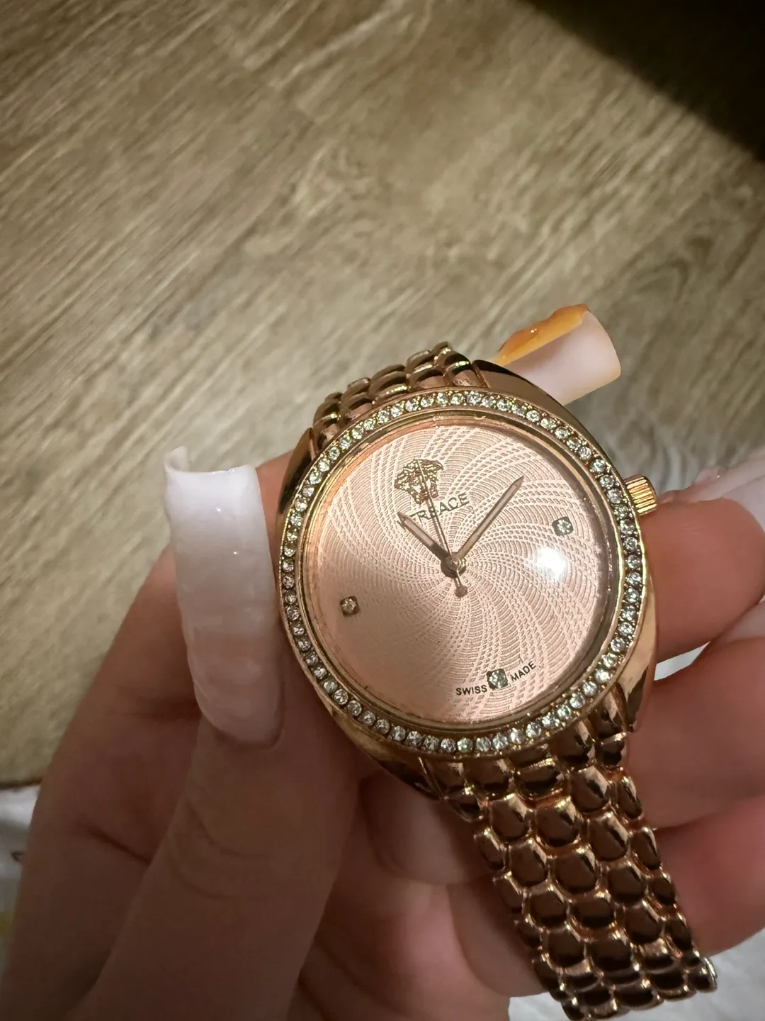 Versace Ladies Watch - Rose Gold Tone image indicator(2)