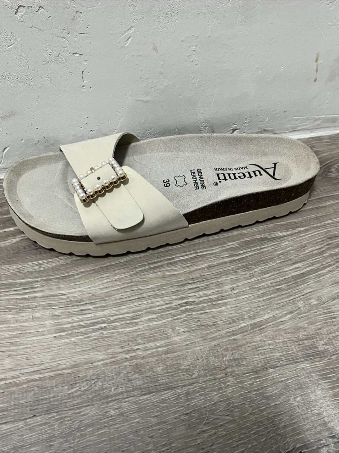 Autenti Pearl Buckle Slides - Size 39 - photo 3