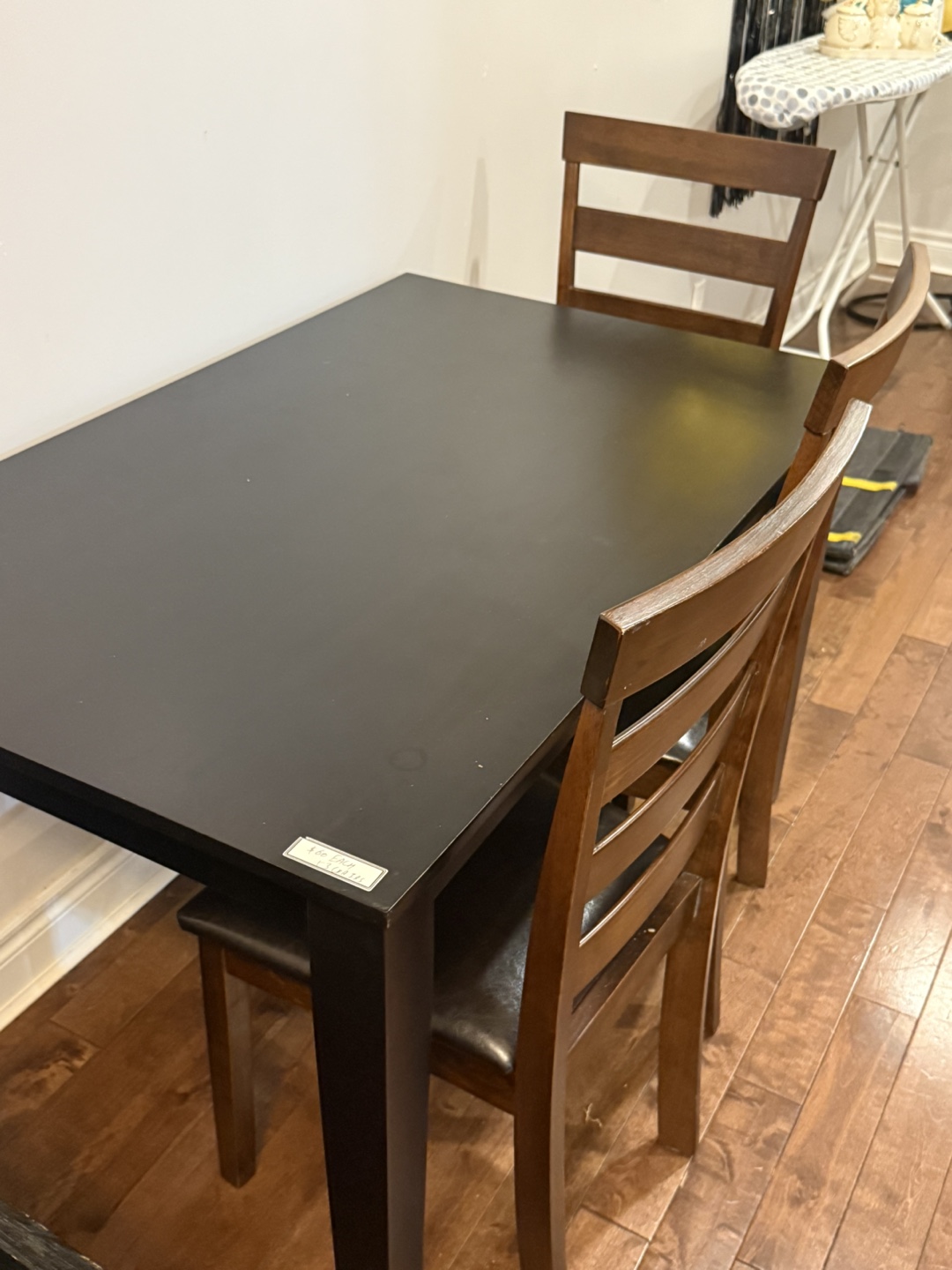 Dining Chairs with Leather Seats