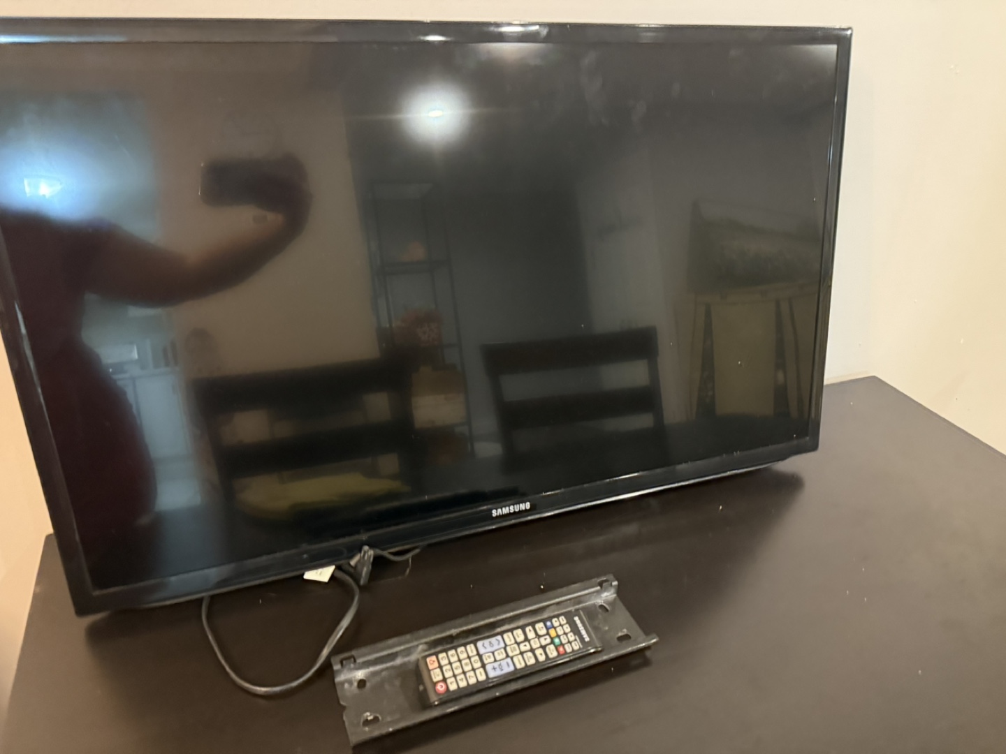 Samsung TV with Remote