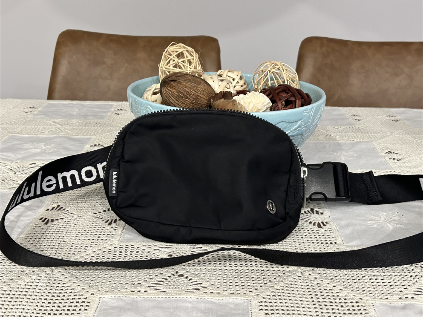 Lululemon Everywhere Belt Bag - Black