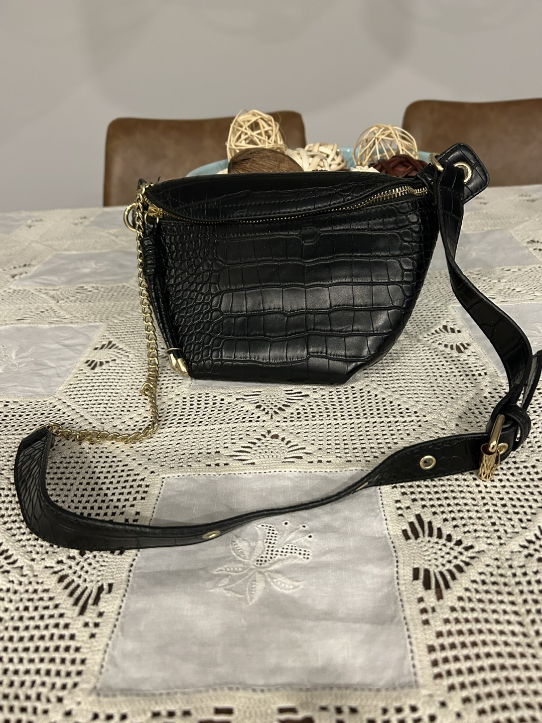 Black Crocodile Pattern Belt Bag - photo 2