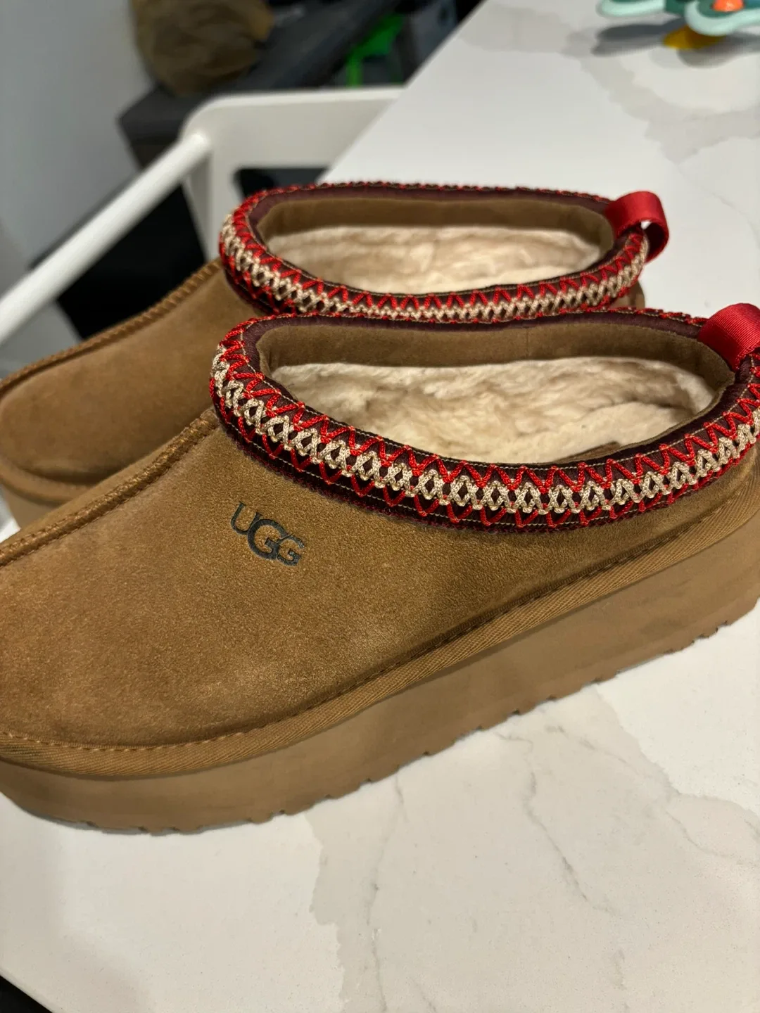 UGG Tasman Slipper