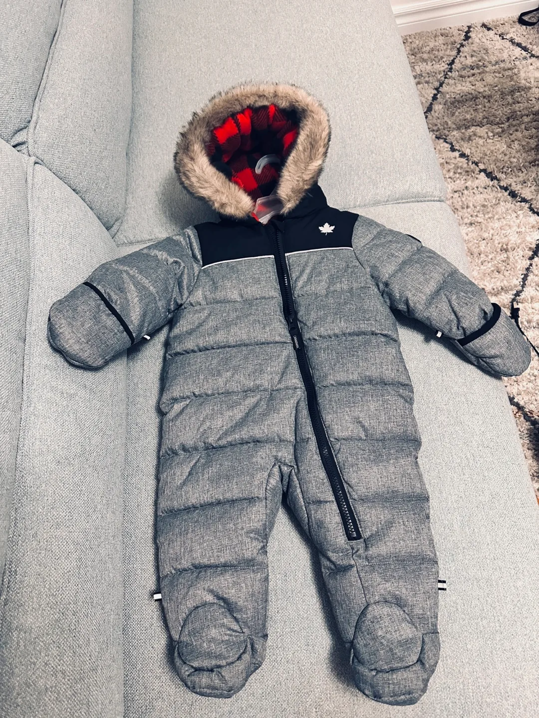 Canadiana Baby Snowsuit 6-12M thumbnail