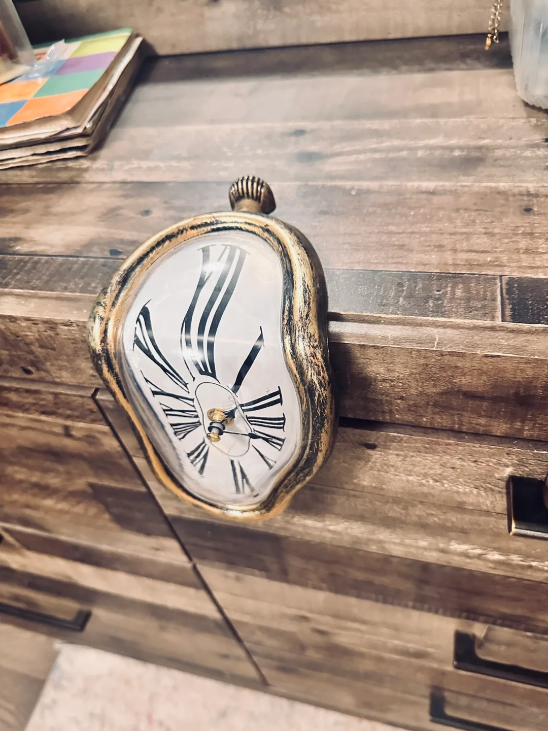 Vintage Style Table Clock and phone image indicator(2)