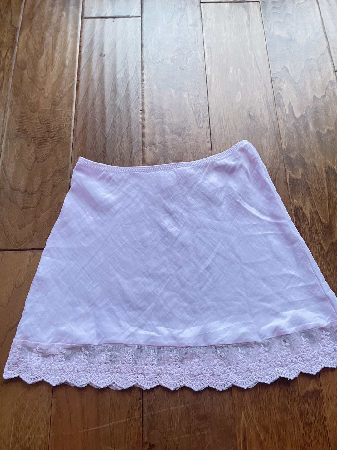urban outfitters pink lace miniskirt - photo 2