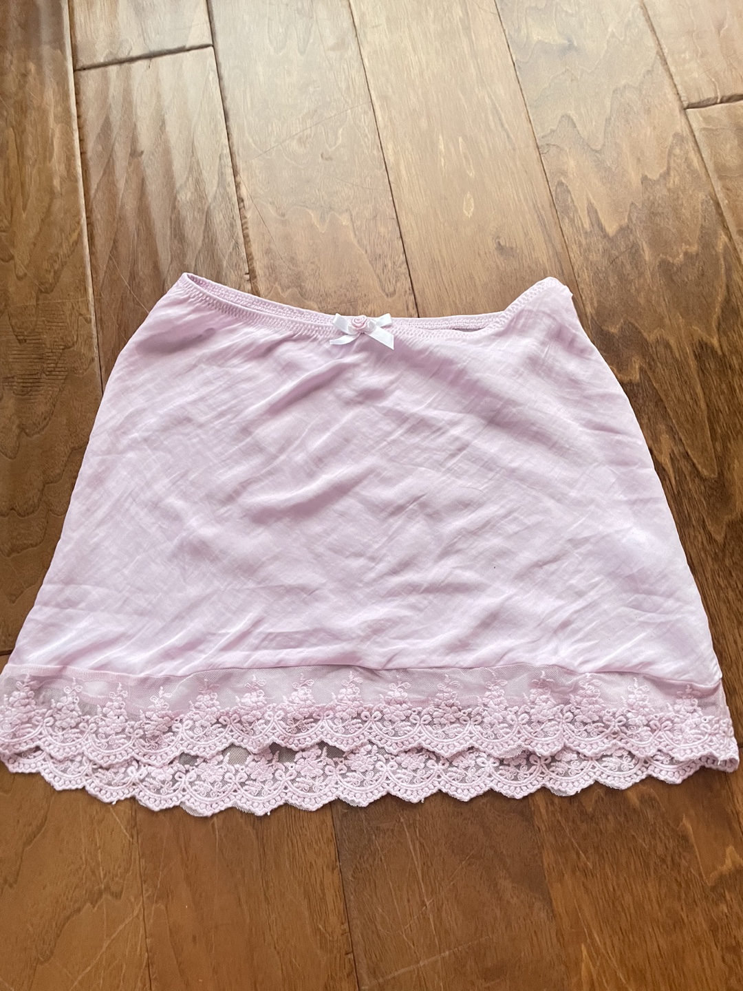 urban outfitters pink lace miniskirt