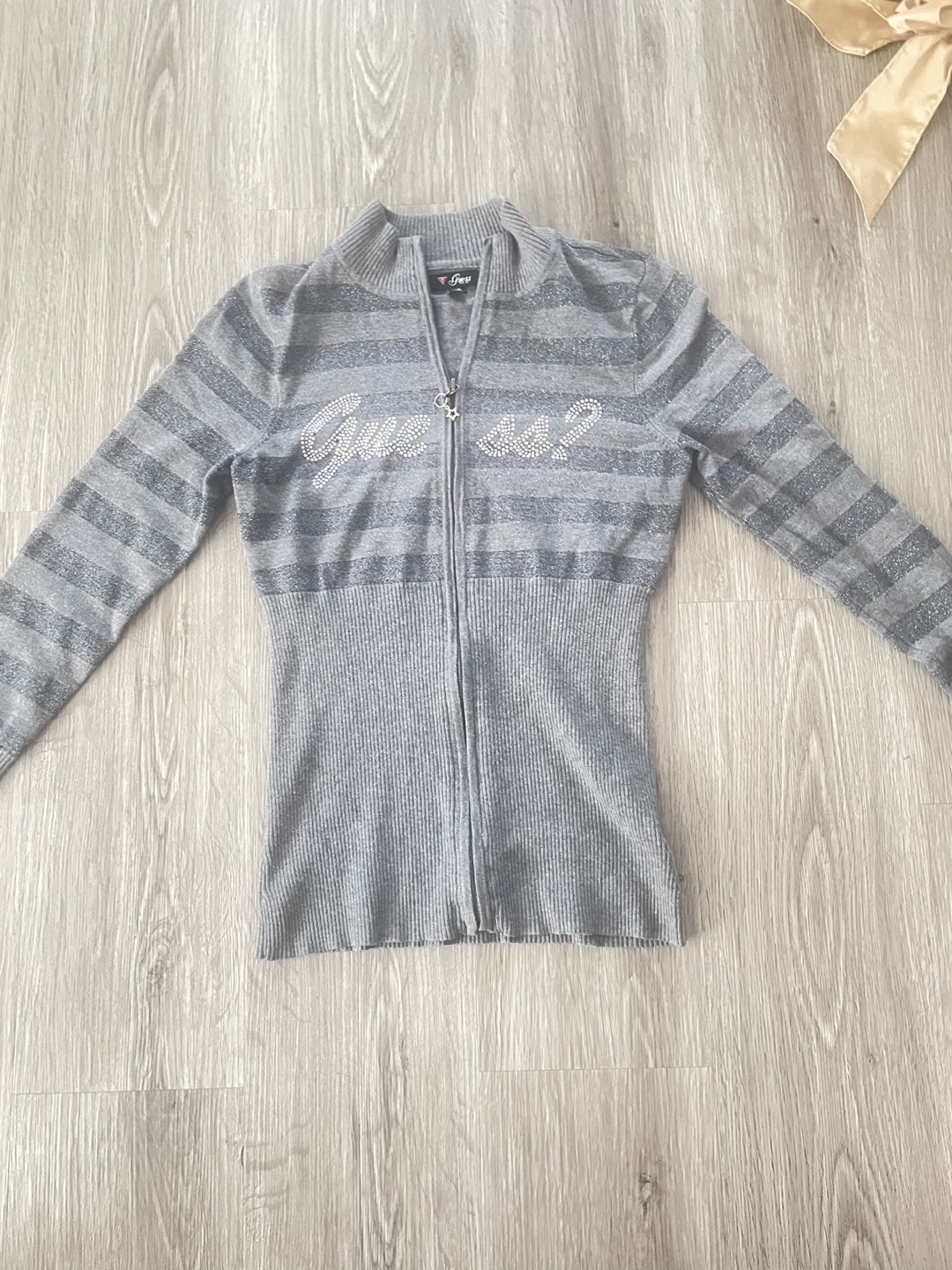 vintage guess zip up sweater
