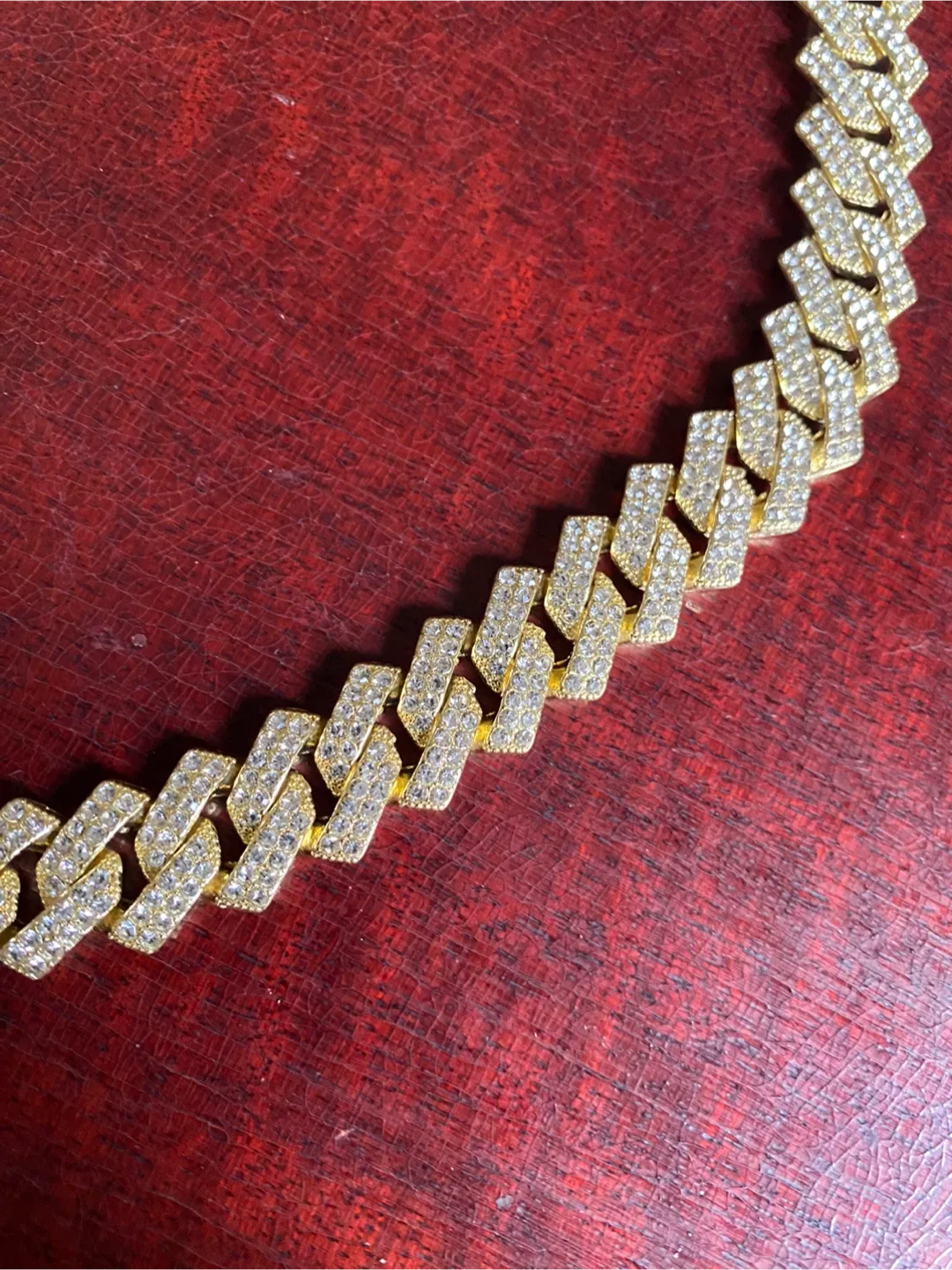 Cuban Link Chain Necklace image indicator(2)