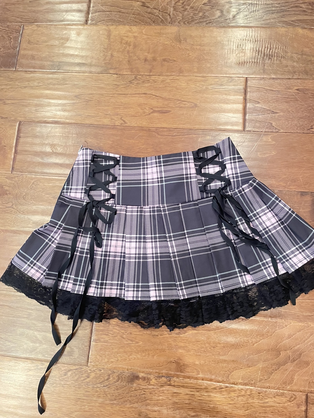 Grunge Pleated pink mini skirt