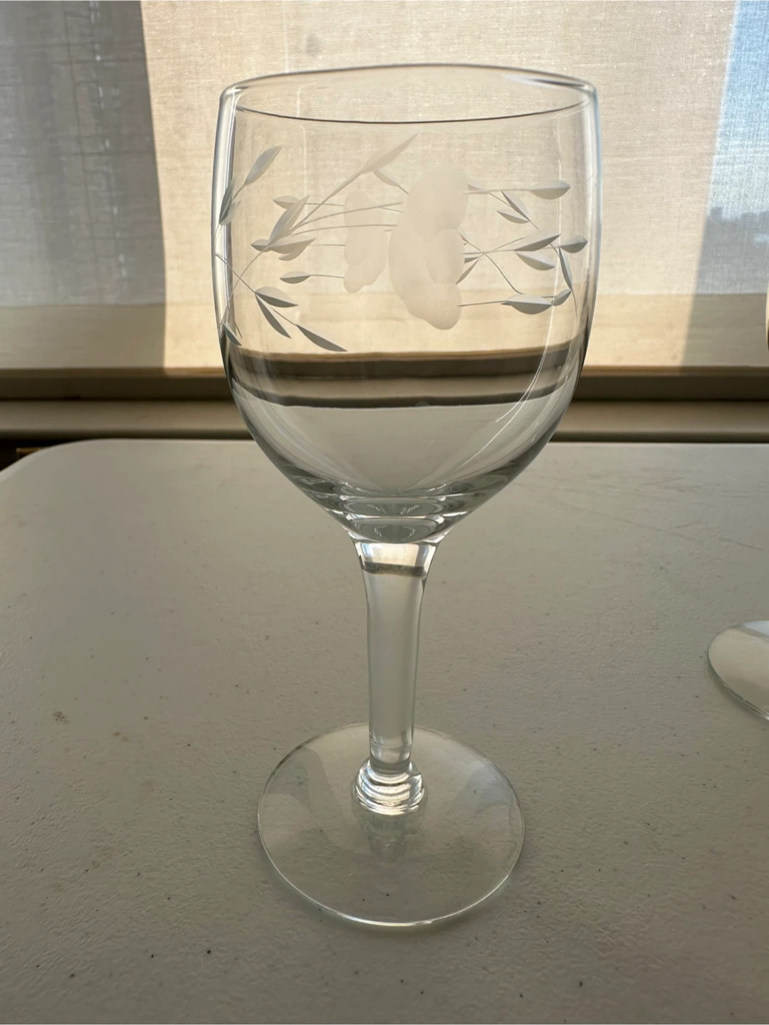 Set of 4 Etched Floral Wine Glasses - photo 2