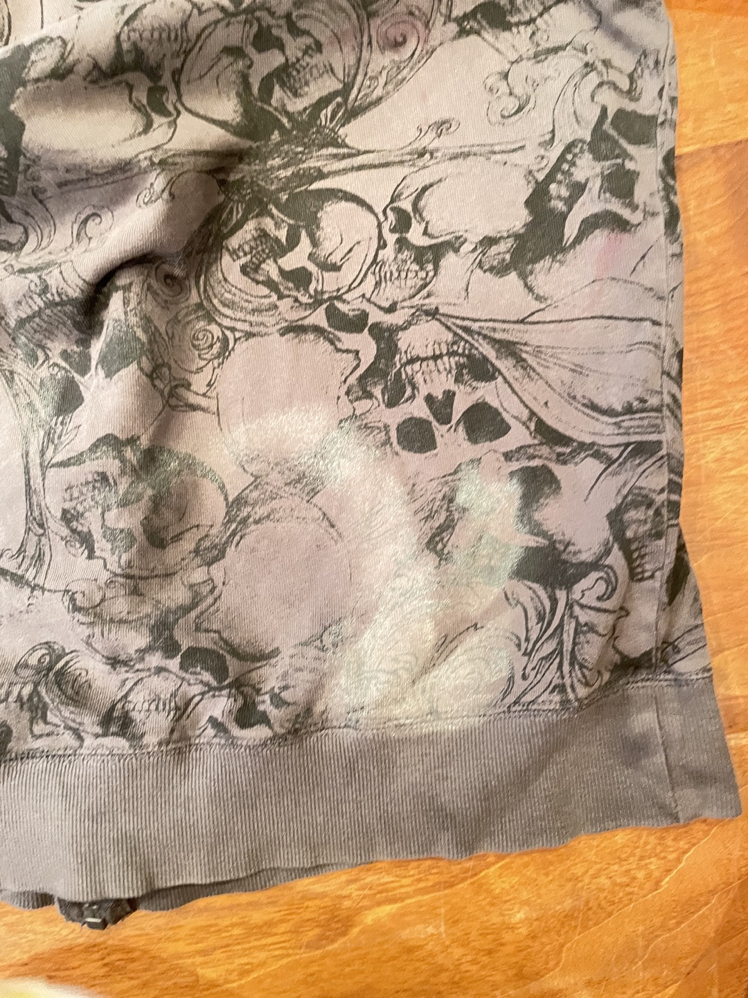 Grunge distressed skull sweater - photo 3