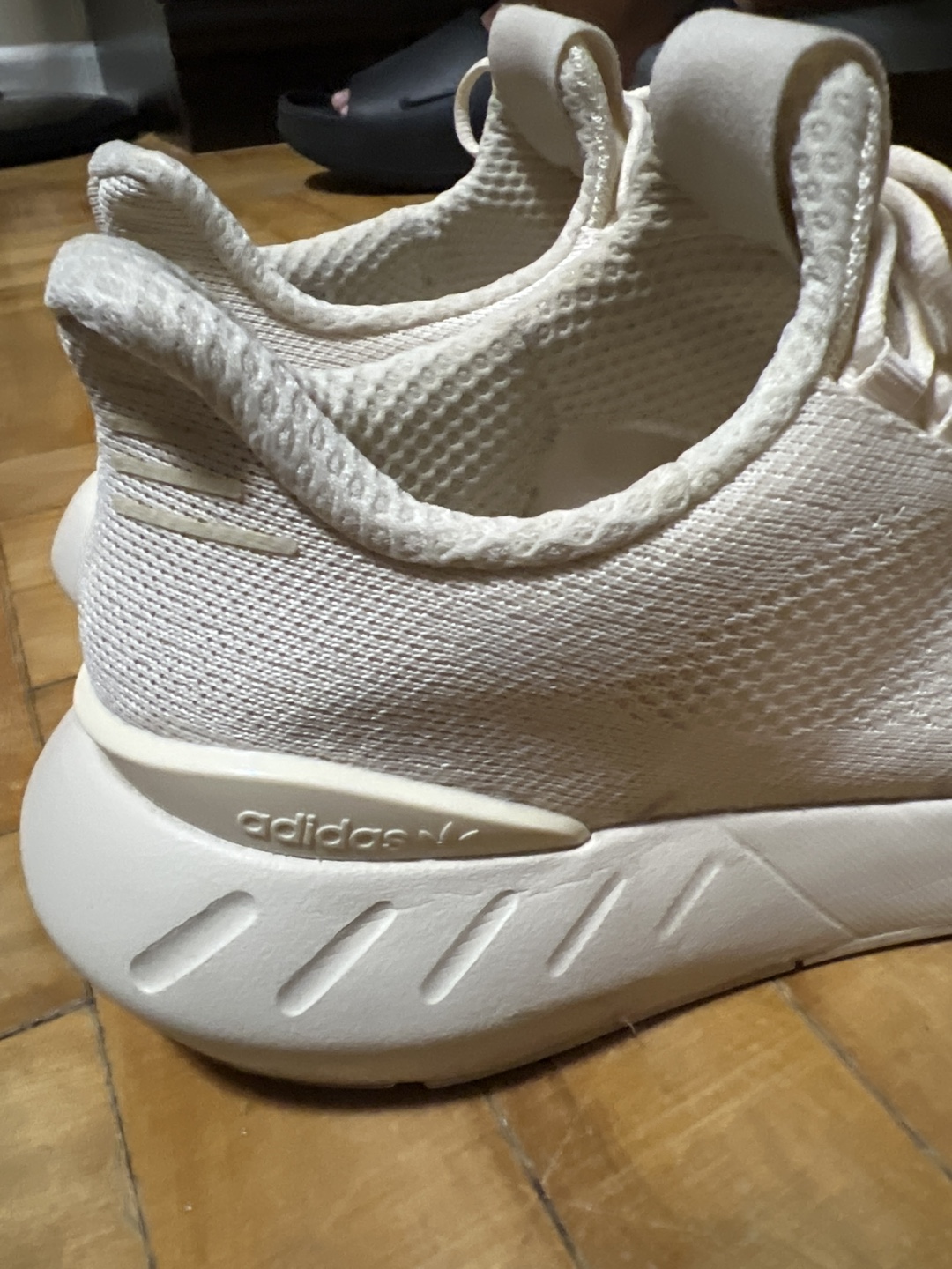 Adidas Swift Run 22 Off White Sneakers - photo 3