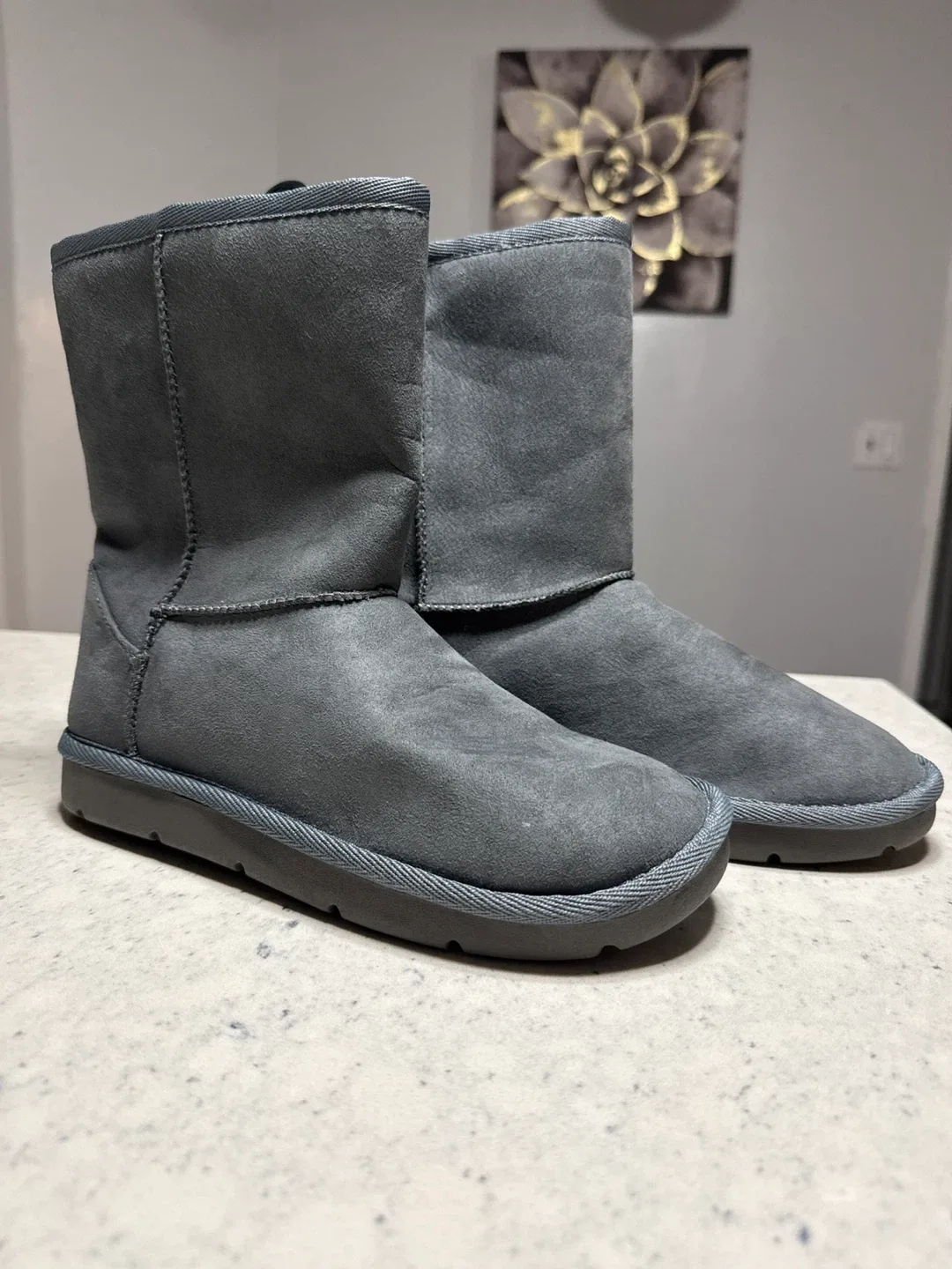 Ugg Boots thumbnail