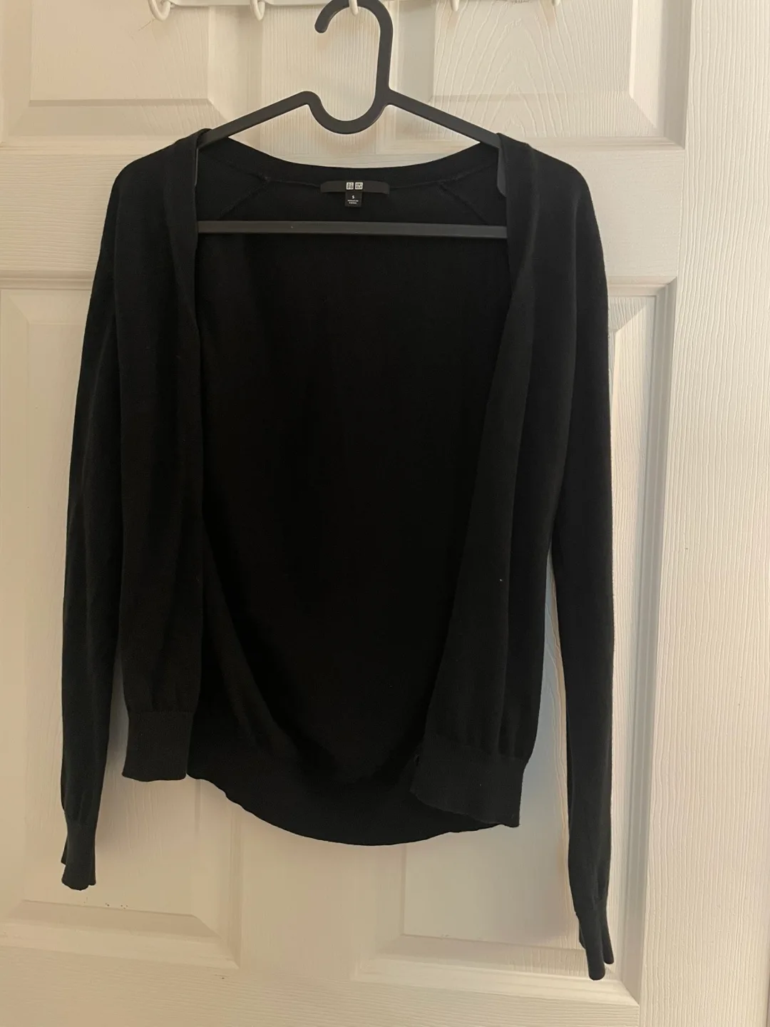 Uniqlo Black Cardigan - Size S thumbnail