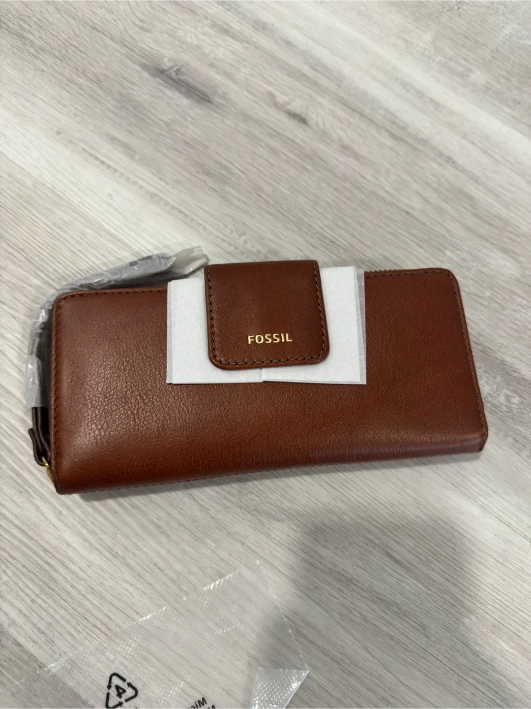New Fossil Leather Wallet - Medium Brown image indicator(2)