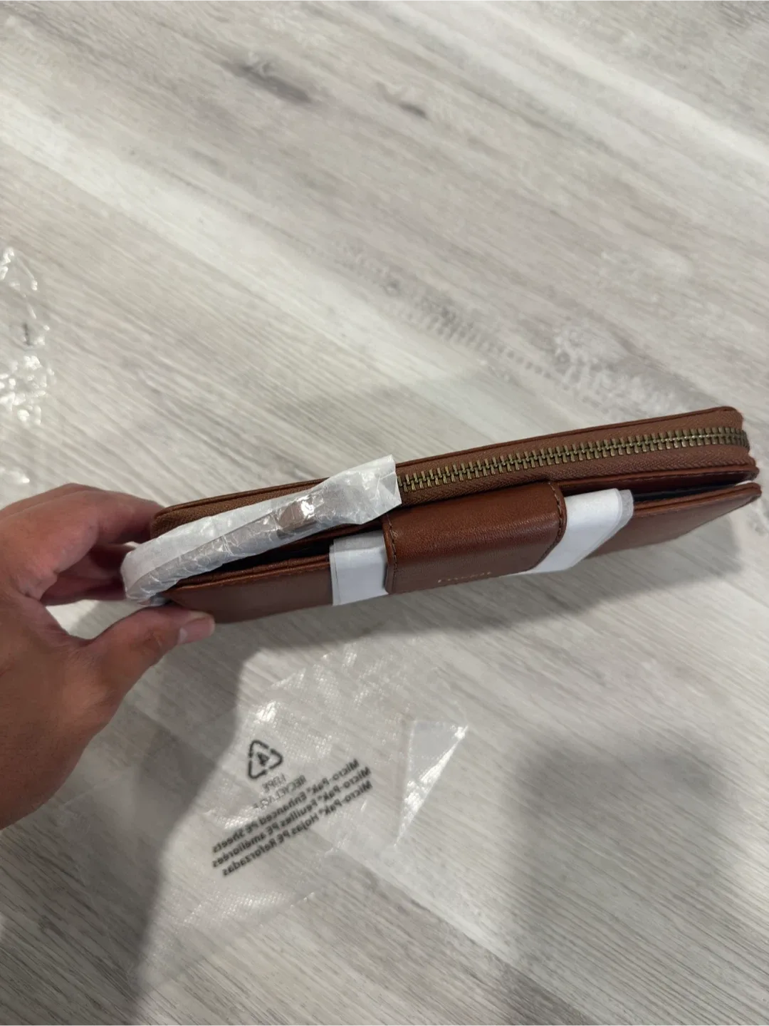 New Fossil Leather Wallet - Medium Brown image indicator(3)