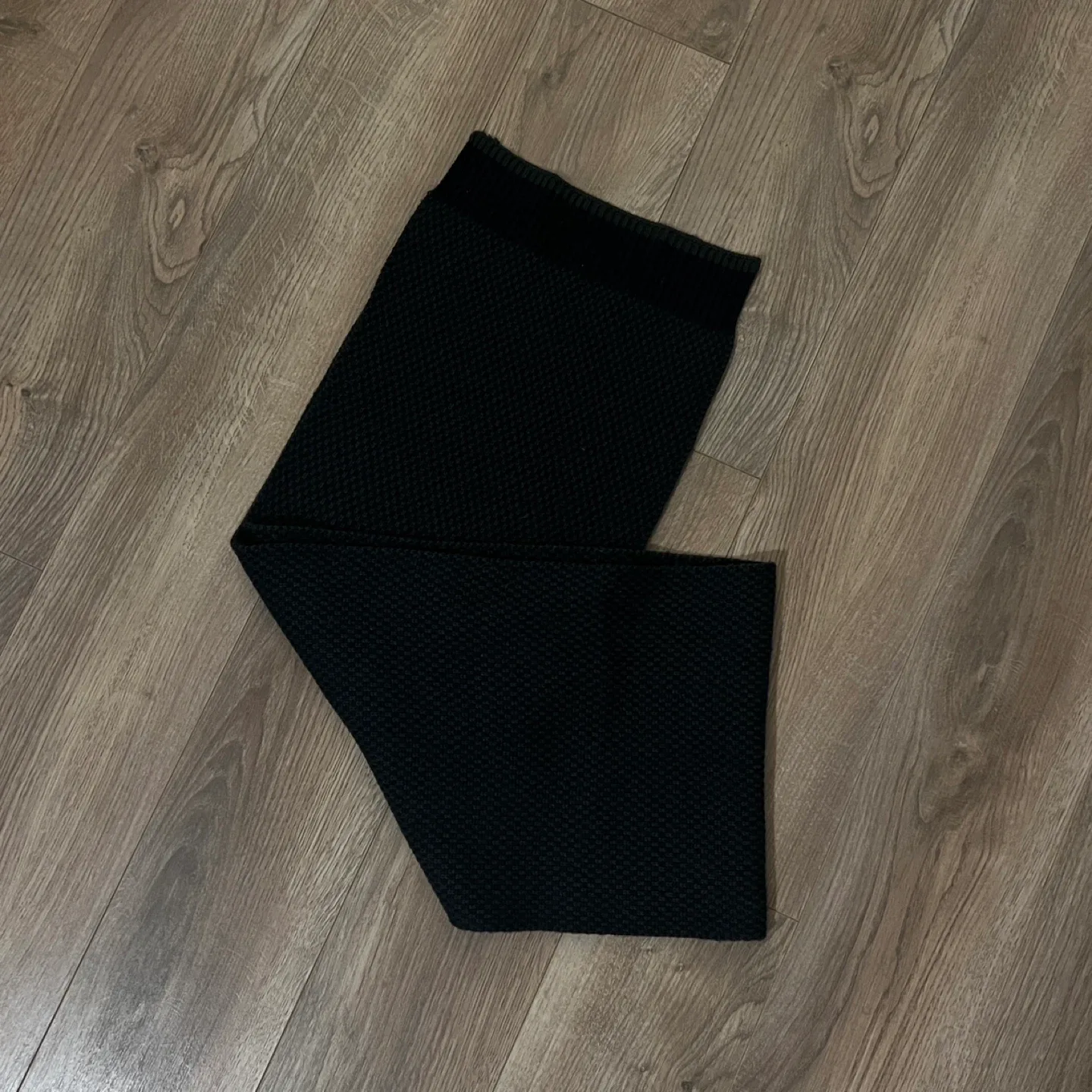 Dockers Scarf - Acrylic thumbnail