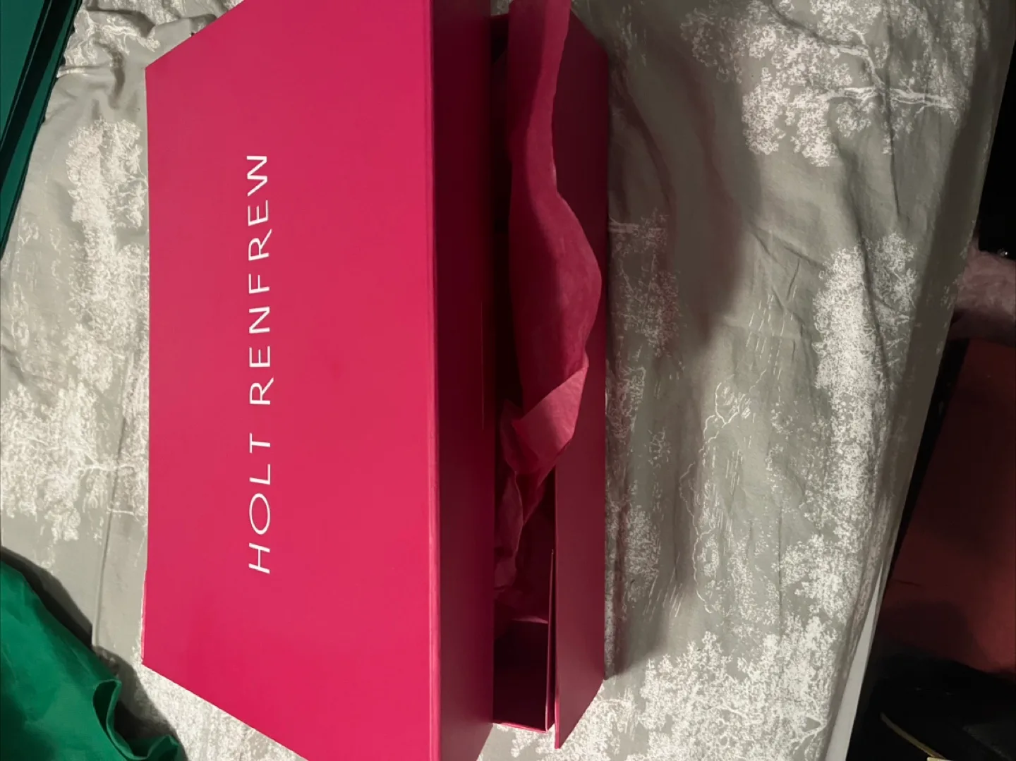 Holt Renfrew Empty Gift Box - NEW image indicator(7)