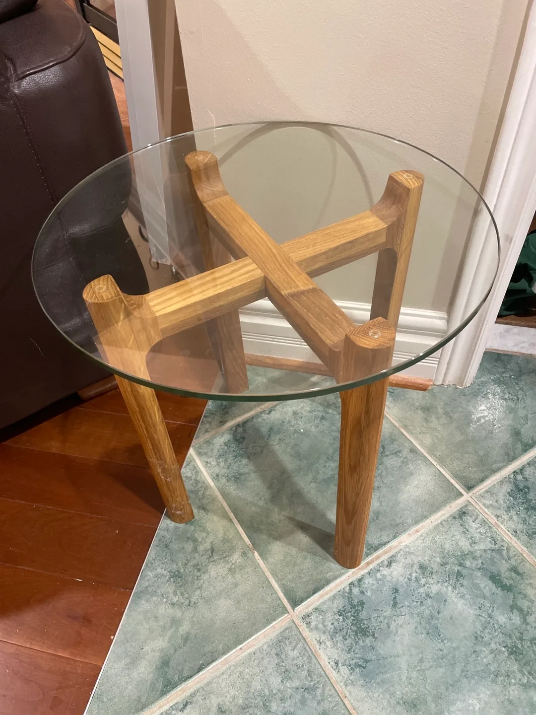 Glass Top Round Side Table 🥕