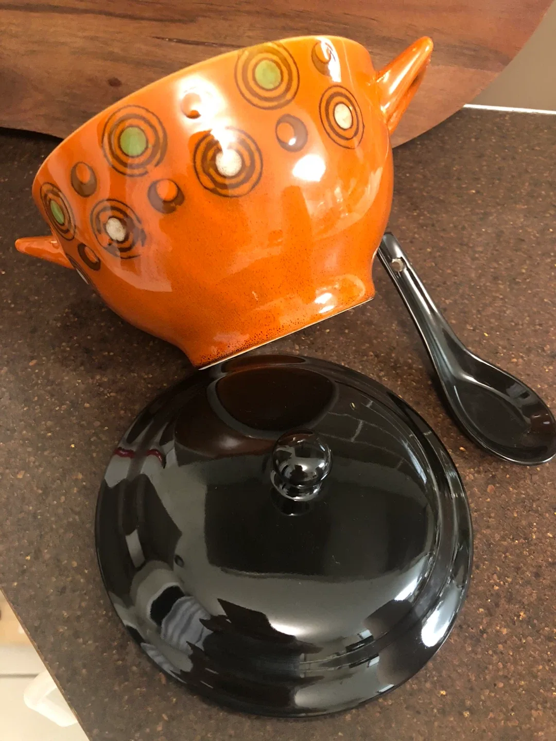 Roman Soup Bowl with Lid & Spoon image indicator(4)