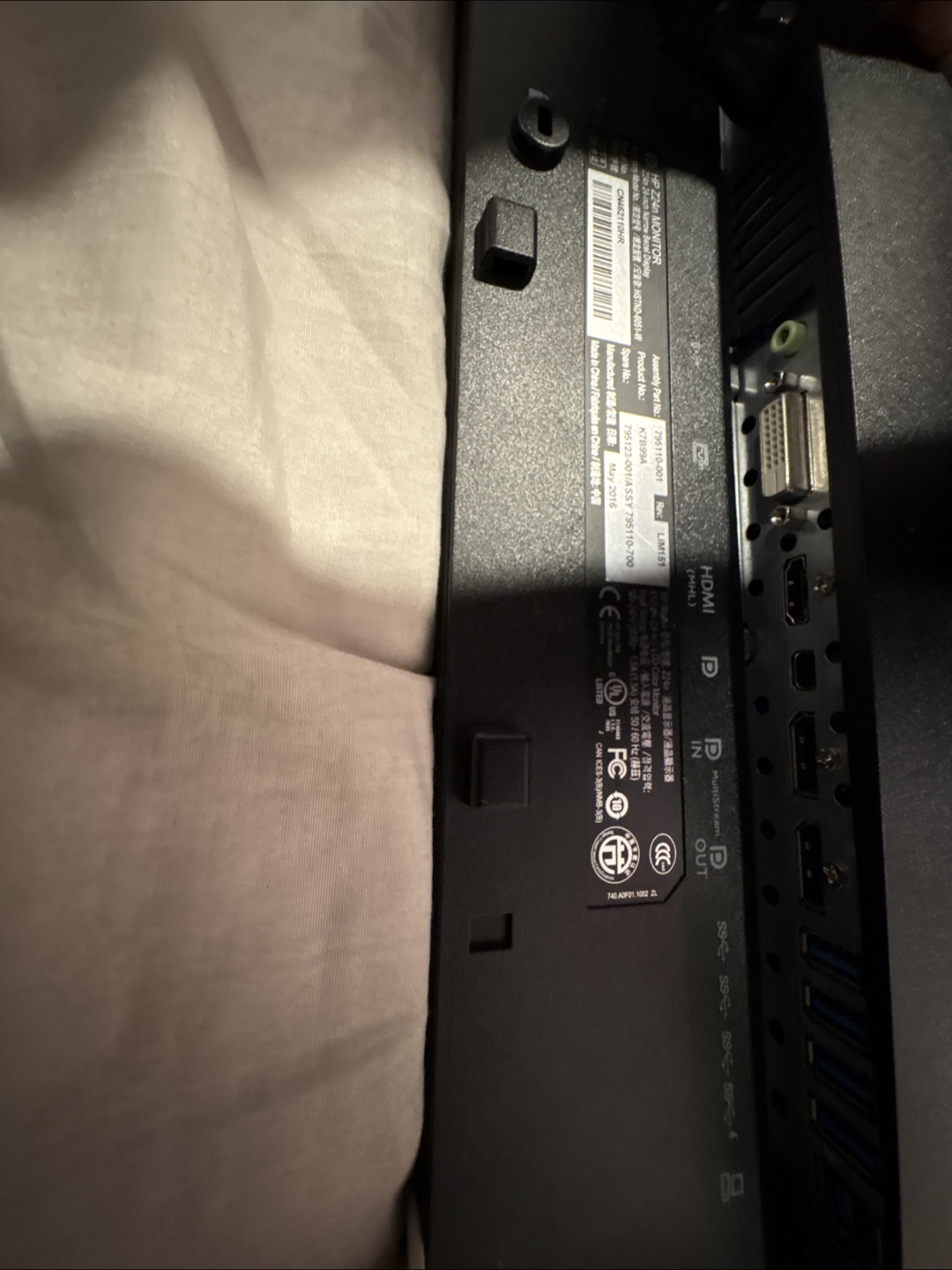 HP Z27n G2 27-inch Display Monitor - photo 2