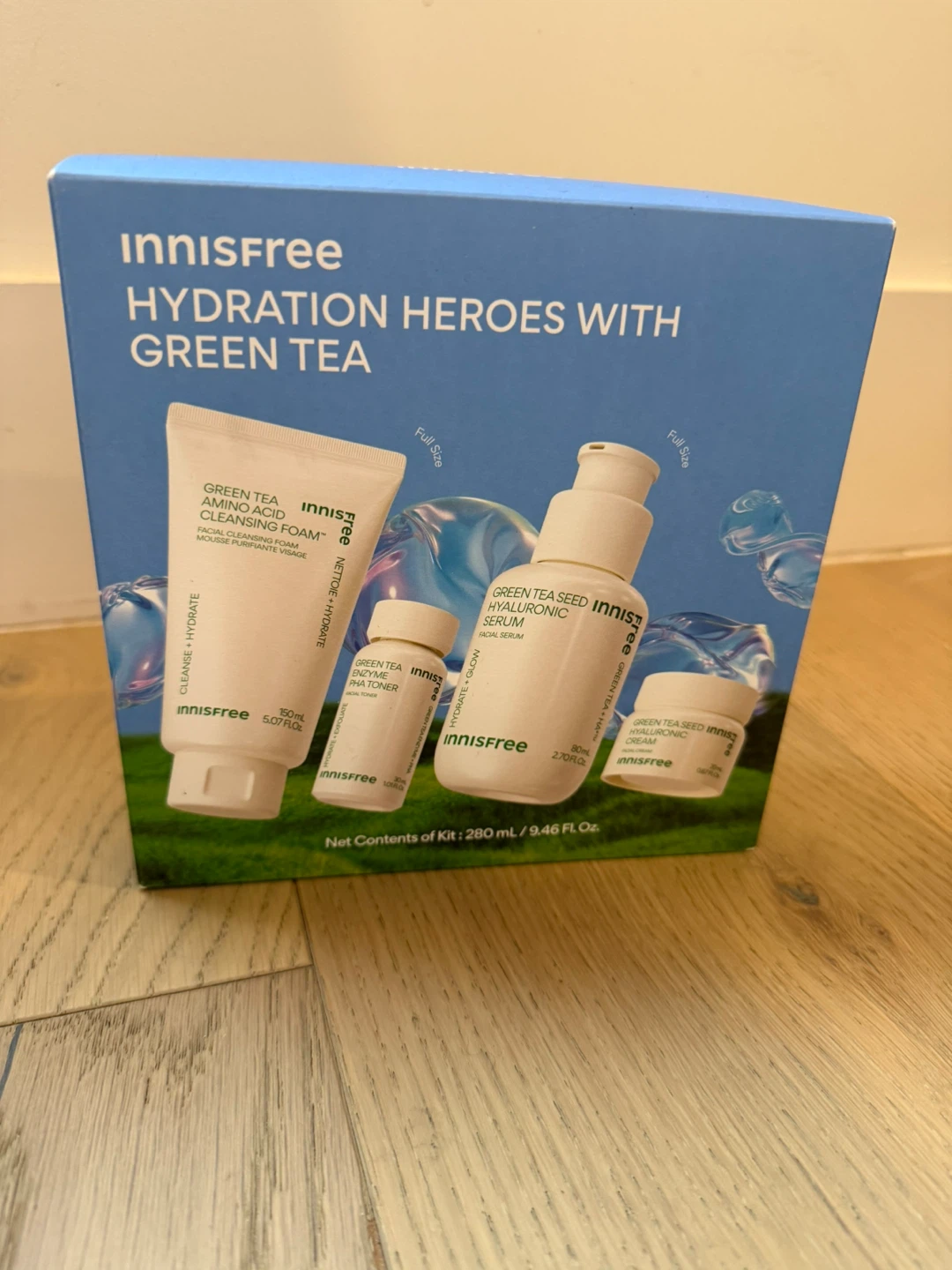 Innisfree Hydration Heroes with Green Tea Kit