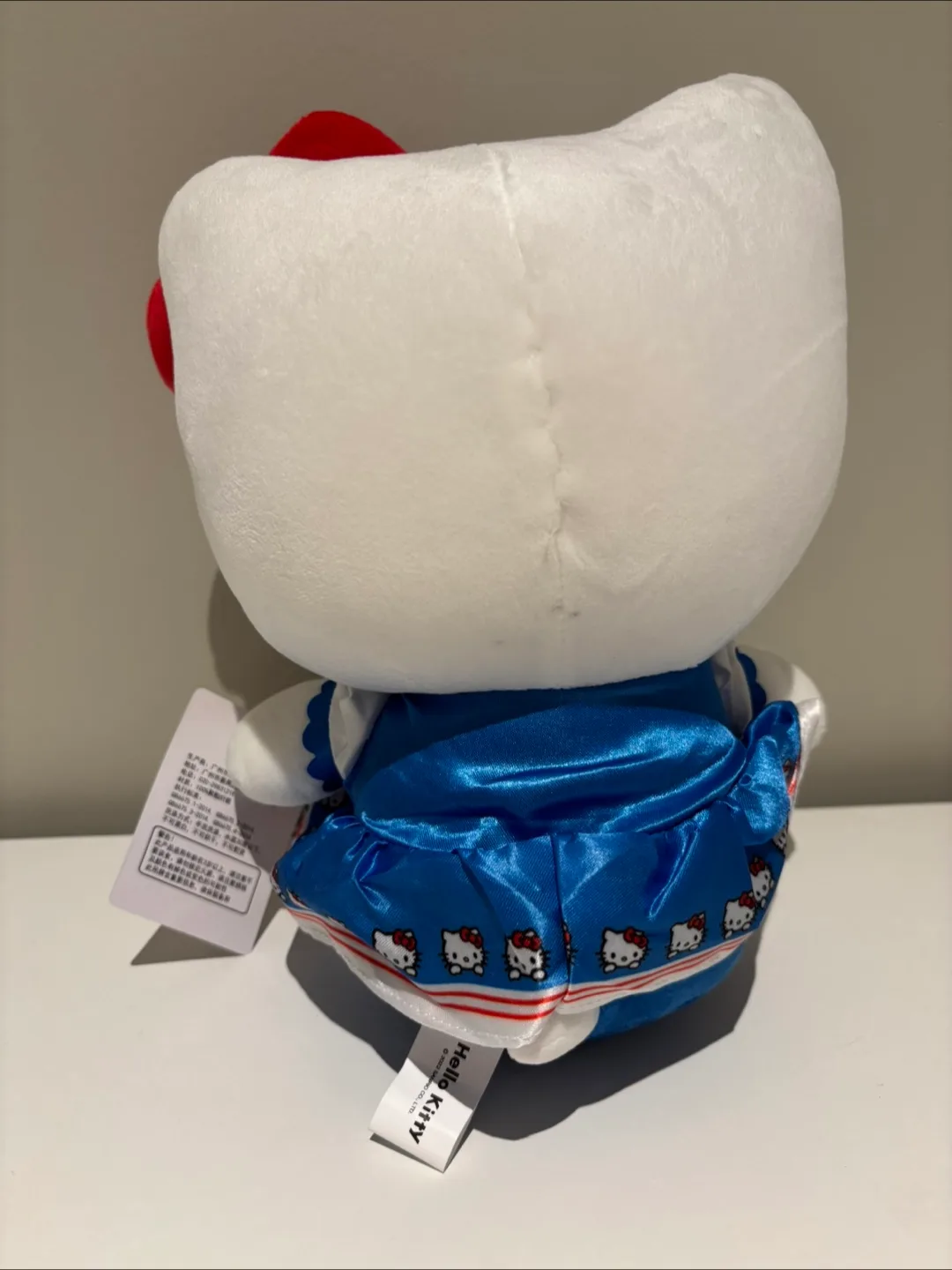 22cm Hello Kitty Plush - Blue Dress image indicator(2)