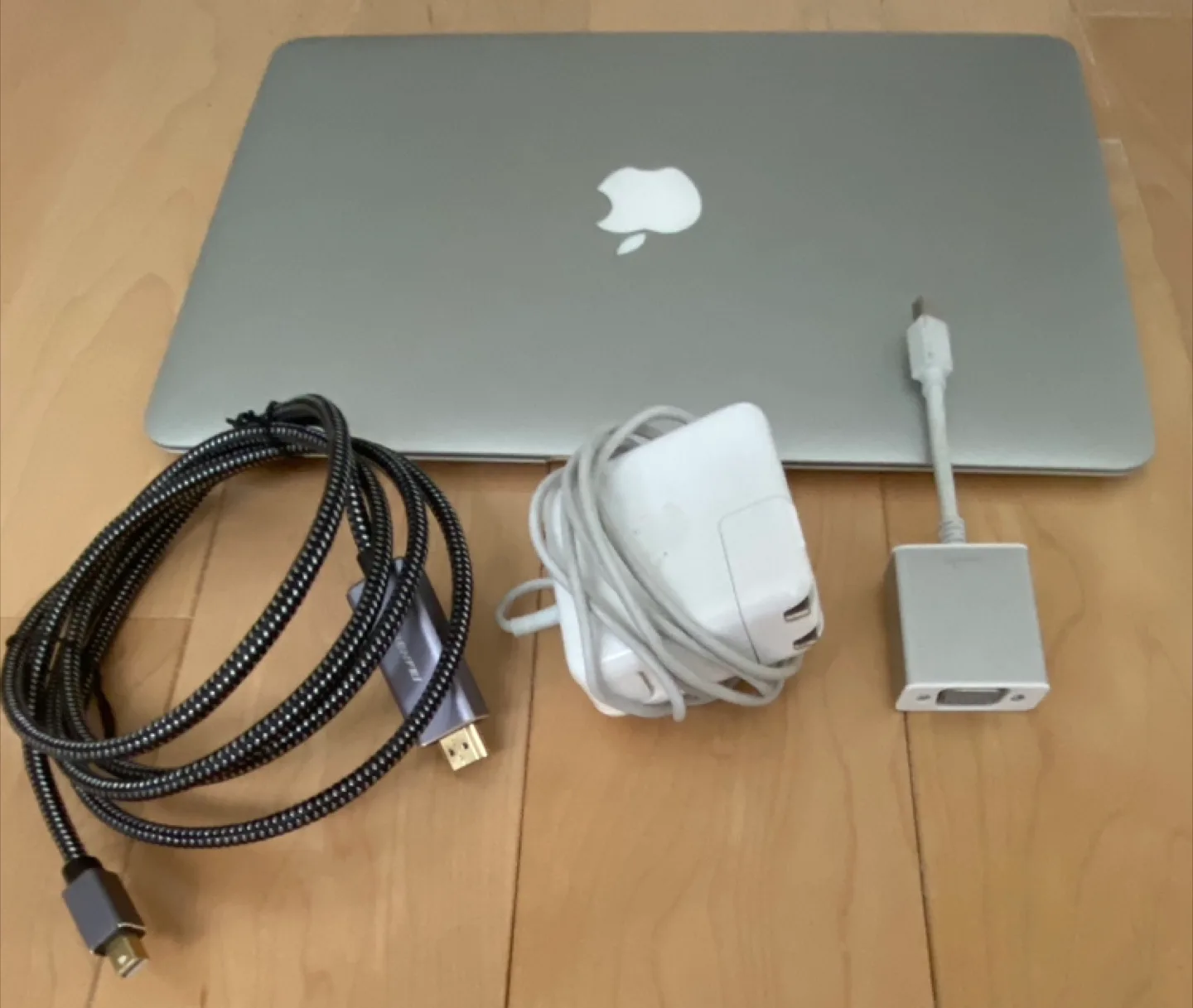 MacBook Air 13” 2017 image indicator(3)